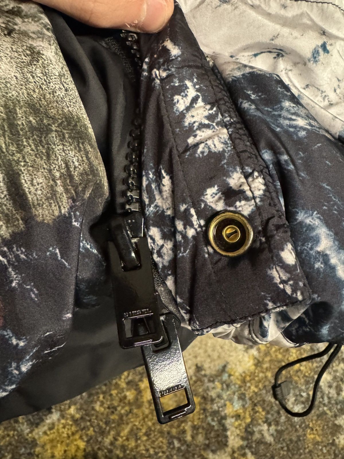 Diesel Diesel rolfys planet print puffer jacket Size US M / EU 48-50 / 2 - 7 Thumbnail