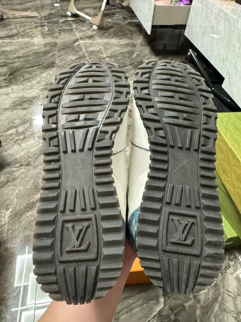 Other Louis Vuitton Blue runaway presbyopic sneakers Size US 5 / IT 35 - 4 Thumbnail