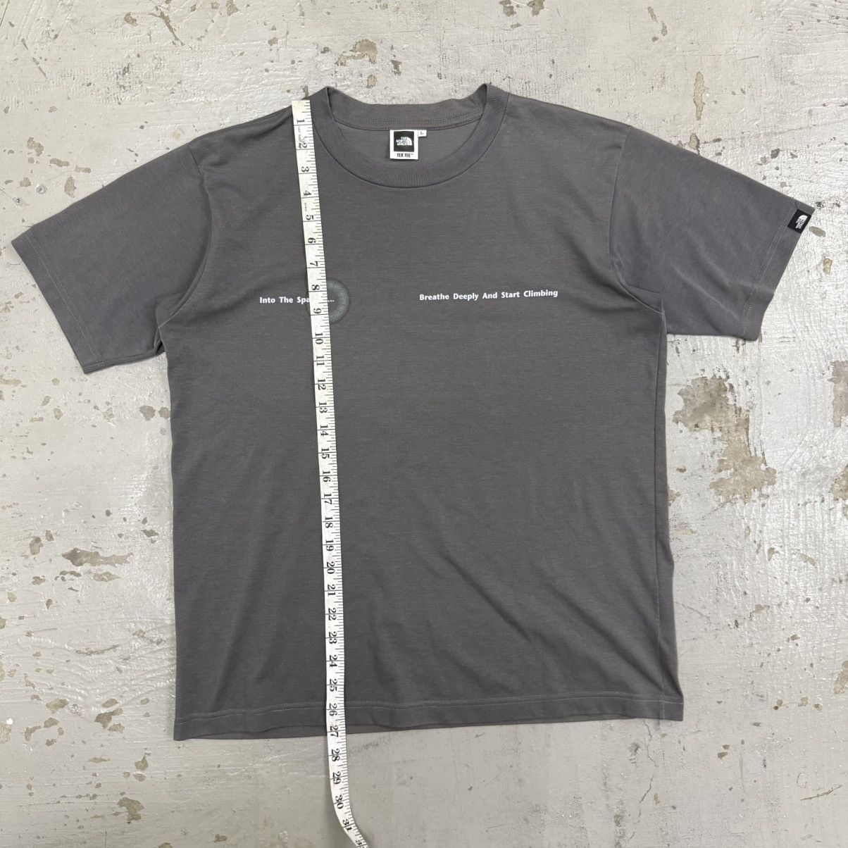 The North Face RARE!!! Vintage North Face Into The Space Tek Tee Shirt Size US L / EU 52-54 / 3 - 6 Thumbnail