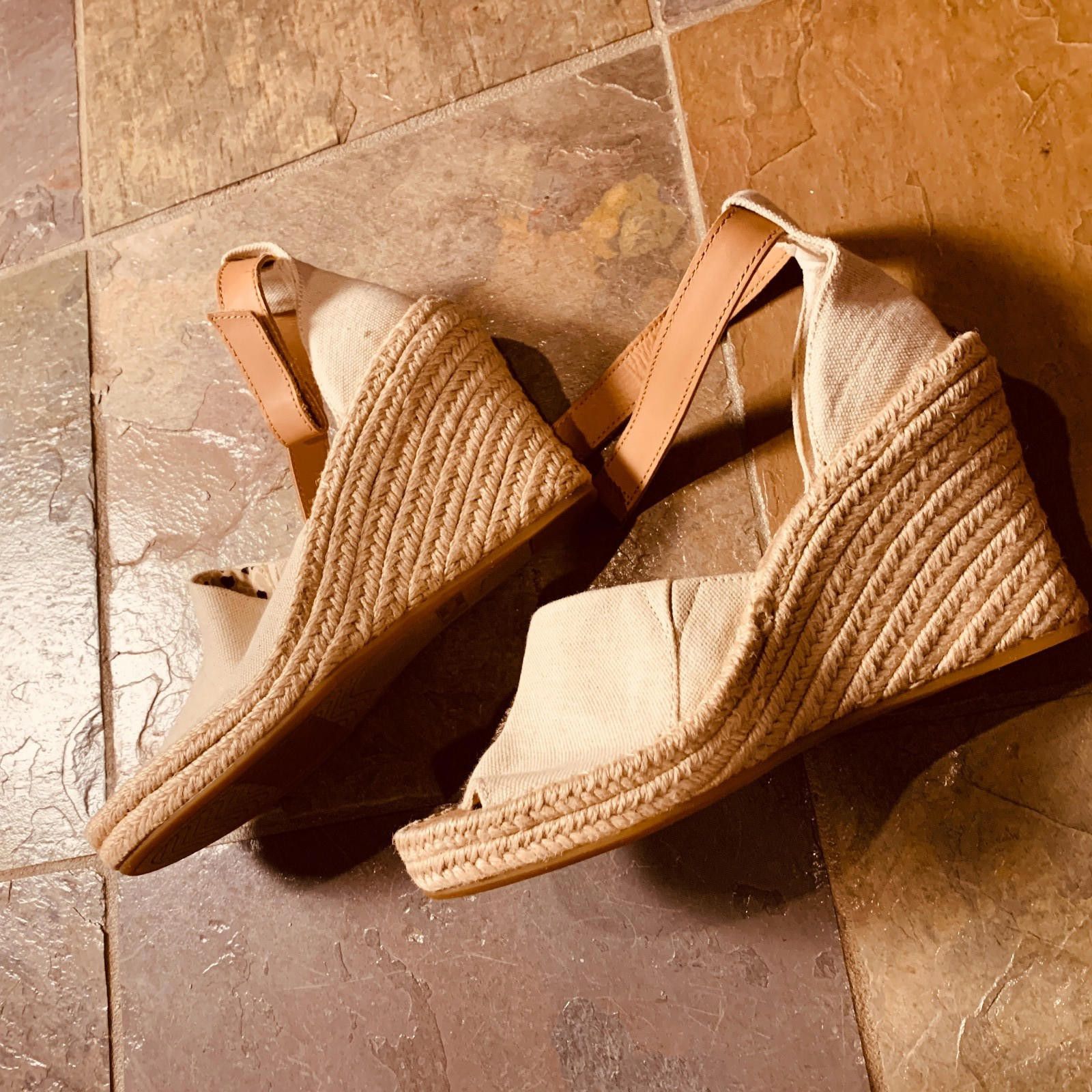Toms Toms Womans Size 8.5 Canvas Wedge Cream Espadrille (G114) Size US 8.5 / IT 38.5 - 4 Thumbnail