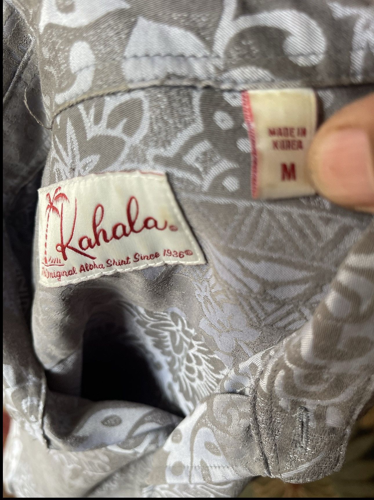 Other PreOwned Kahala Hawaiian Print Full Button Gray Men's Medium Size US M / EU 48-50 / 2 - 4 Thumbnail