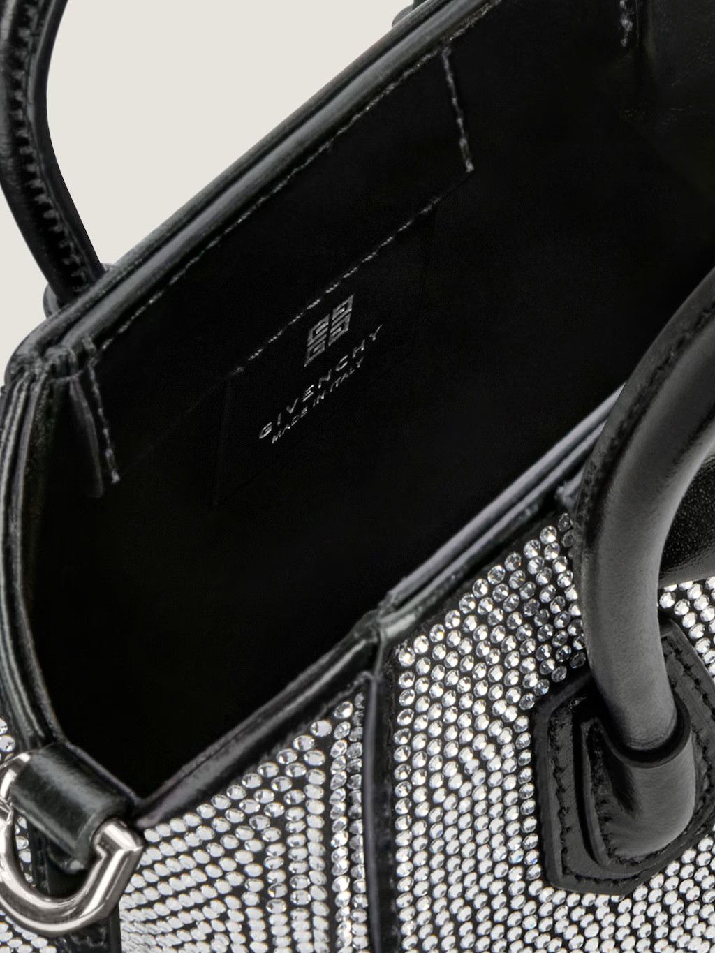 Givenchy o1w1db10126 Size: One Size / Bag in White Doted Size ONE SIZE - 4 Thumbnail