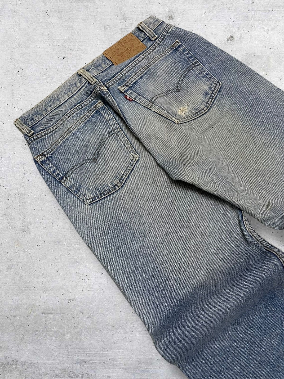 Levi's Vintage Clothing VINTAGE 501 LEVIS 90S DESIGNER OG DESIGN DISTRESSED DENIM Size US 29 - 15 Thumbnail