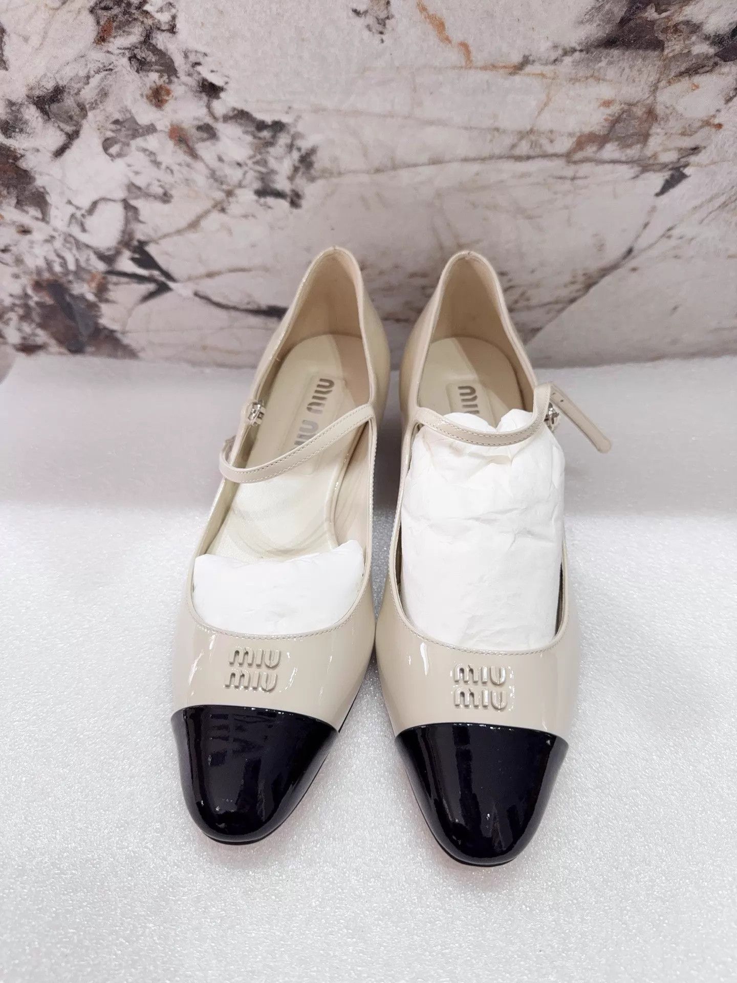 Miu Miu MIU MIU New Kitten Heel MaryJane Pumps 35 Unused Size US 4.5 / IT 34.5 - 2 Thumbnail