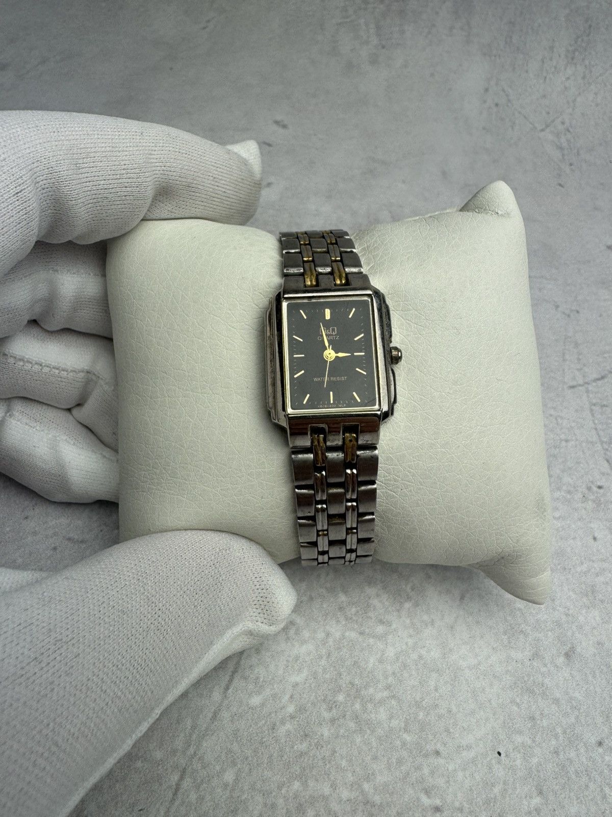 Japanese Brand × Vintage Q&Q Japanese Style Watch Vintage Size ONE SIZE - 1 Thumbnail