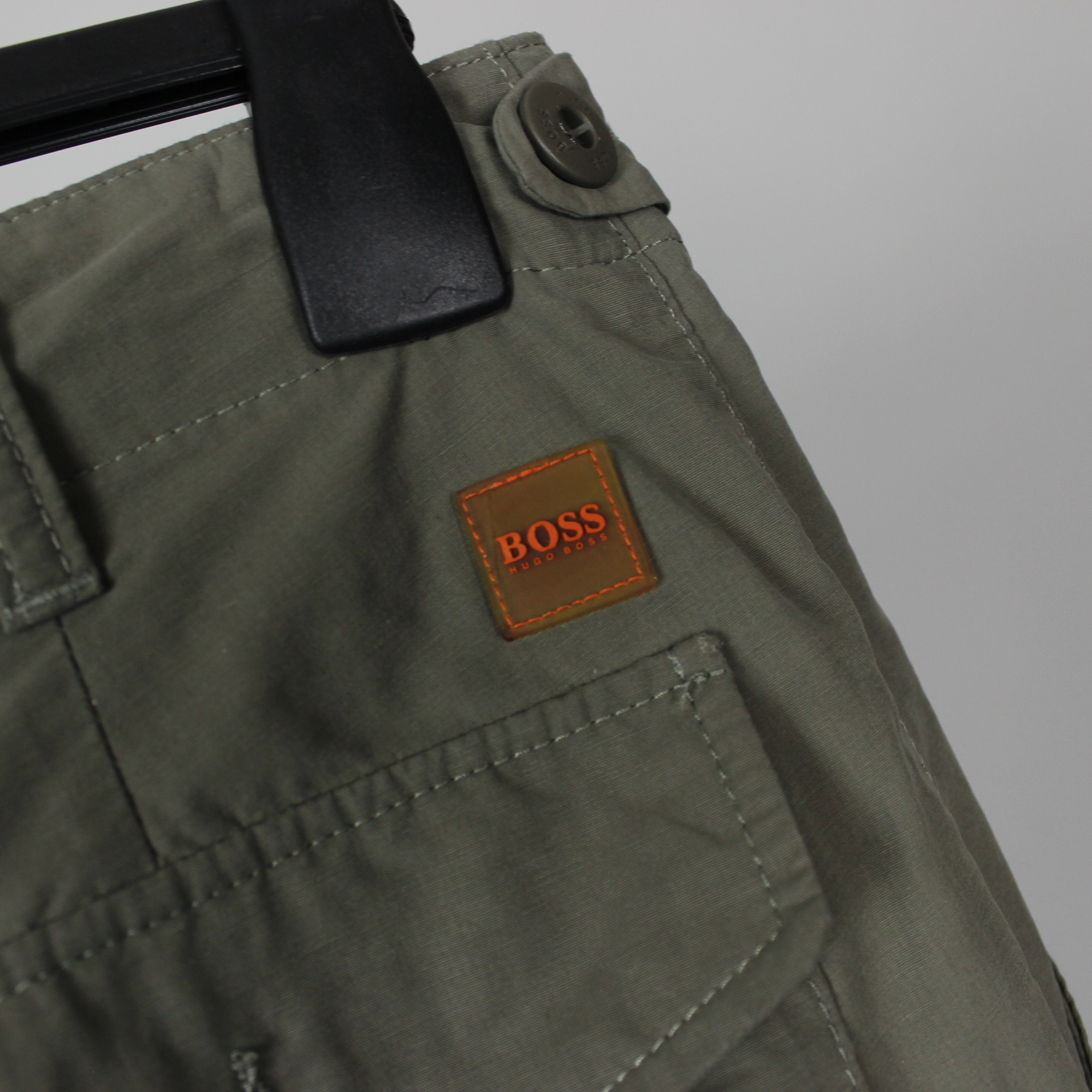 Hugo Boss Hugo Boss casual pants 54 cotton green olive Size US 36 / EU 52 - 5 Thumbnail