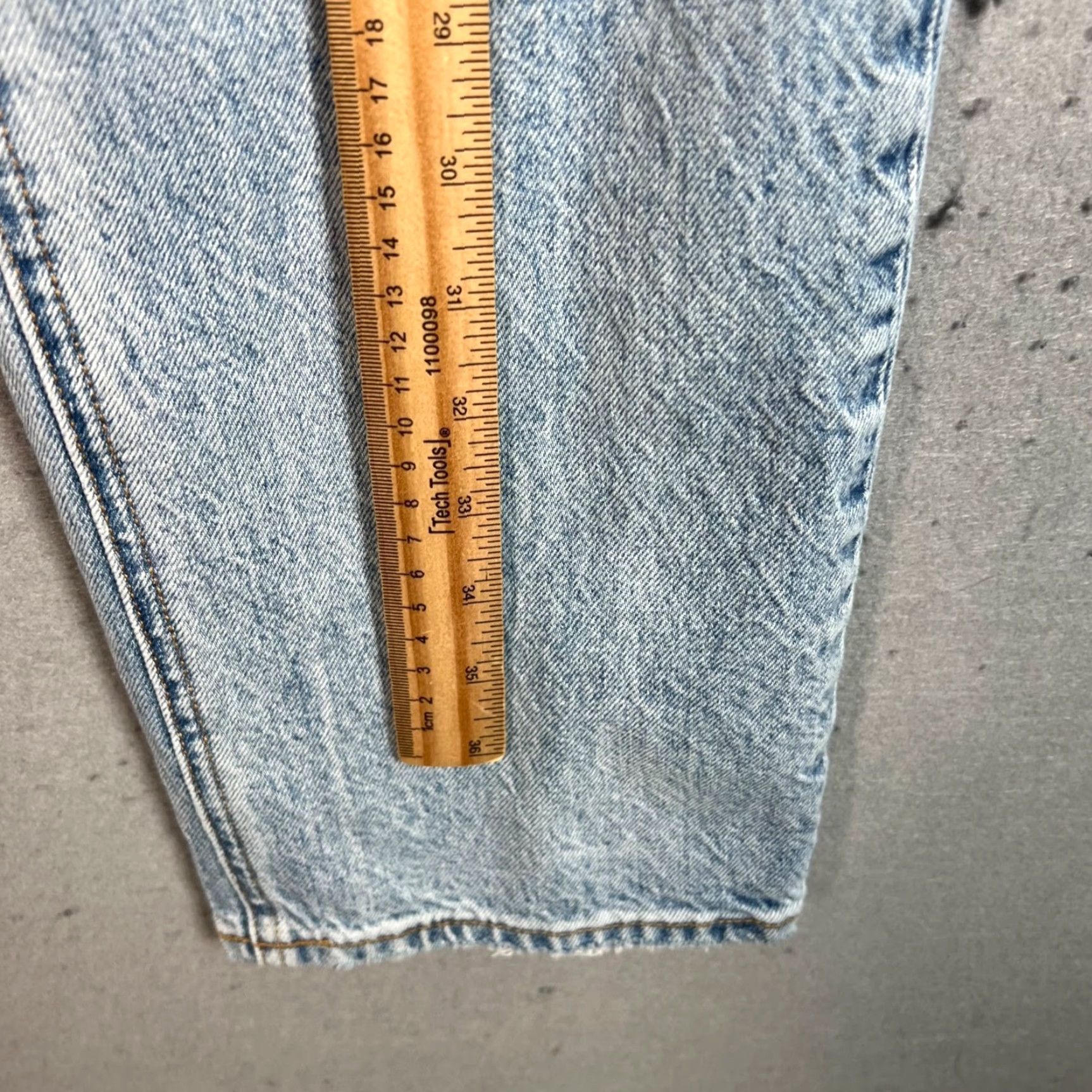 Vintage Denim Forum The Joni Jeans Size 24 High Rise Light Wash Distressed Womens Size 42" / US 20 - 7 Thumbnail