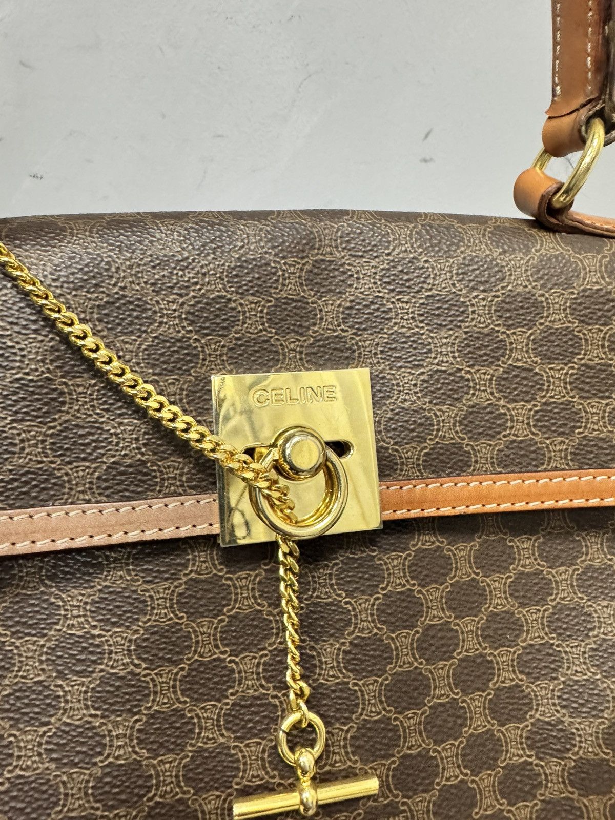Celine Monogram Celine Leather hand bag luxury Size ONE SIZE - 12 Thumbnail