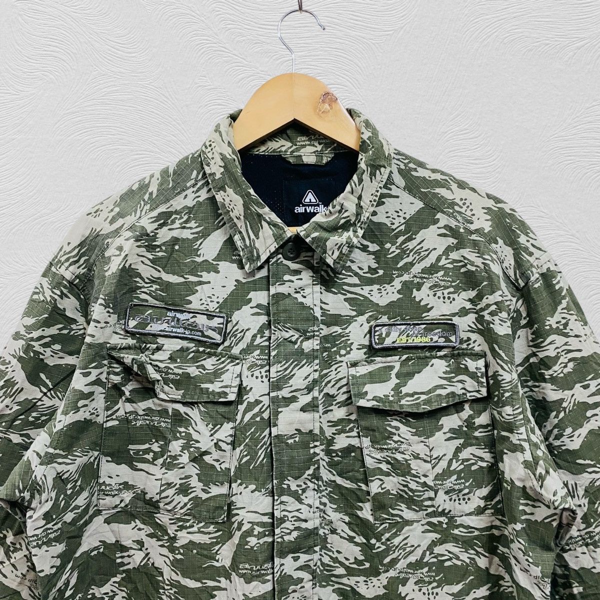 Hysteric Glamour Airwalk camo shirt jacket Hysteric Style Size US L / EU 52-54 / 3 - 3 Thumbnail