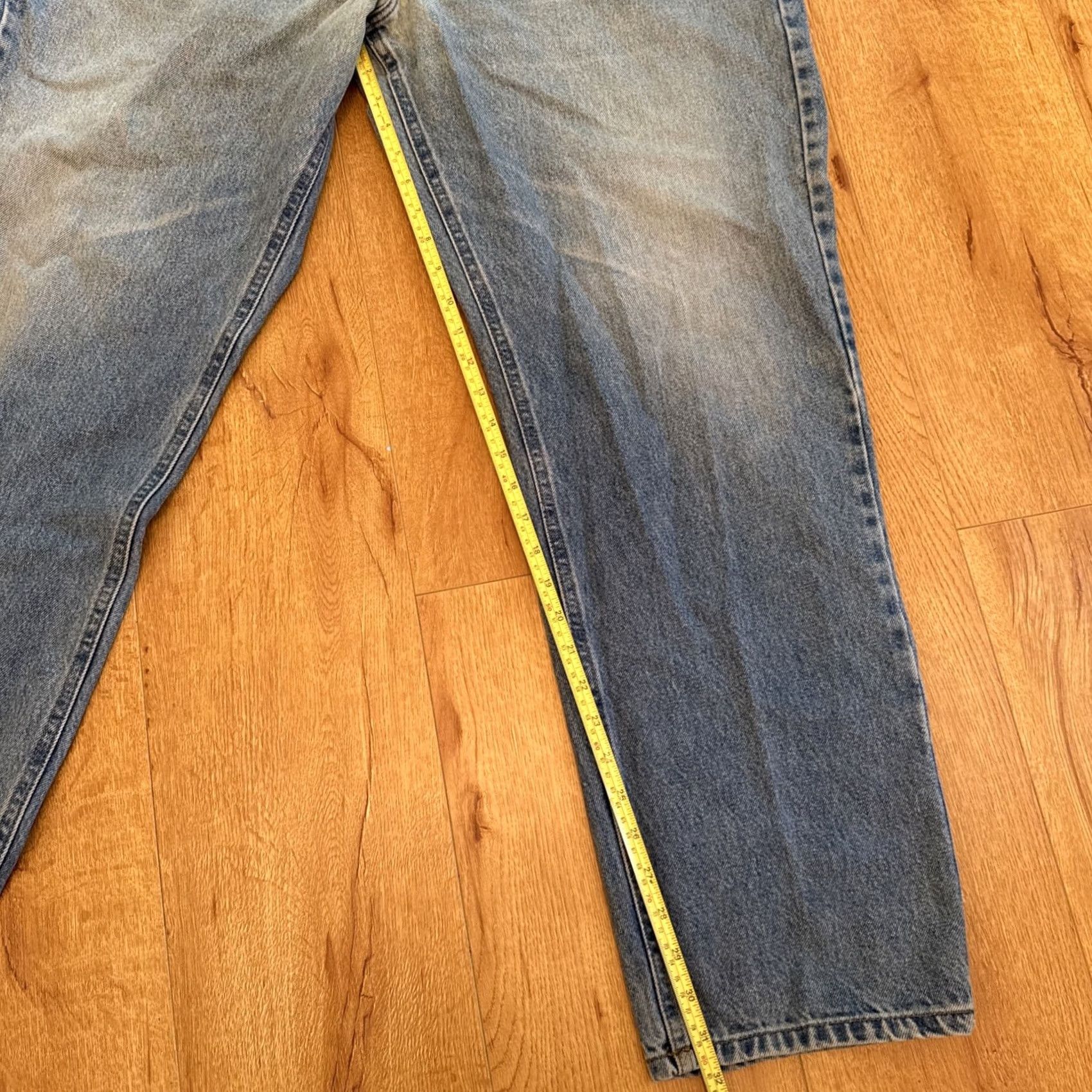 Carhartt VINTAGE Carhartt Jeans Denim Relaxed Fit Light Wash 5-Pocket Design USA Size 40 X 32 Men Size US 40 / EU 56 - 4 Thumbnail