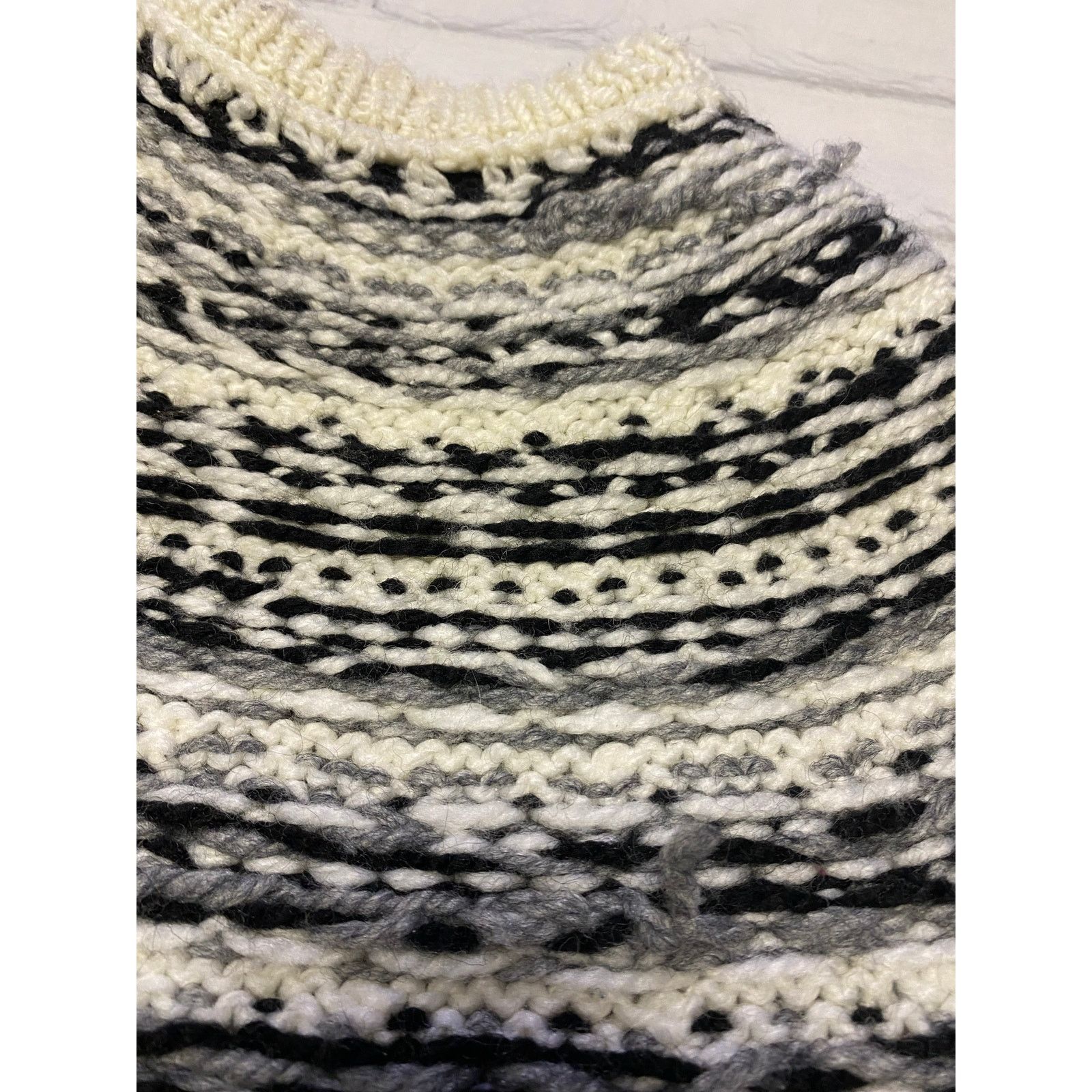 Handmade Hand Knitted Fair Isle Sweater Women Medium or Men S Size M / US 6-8 / IT 42-44 - 9 Thumbnail