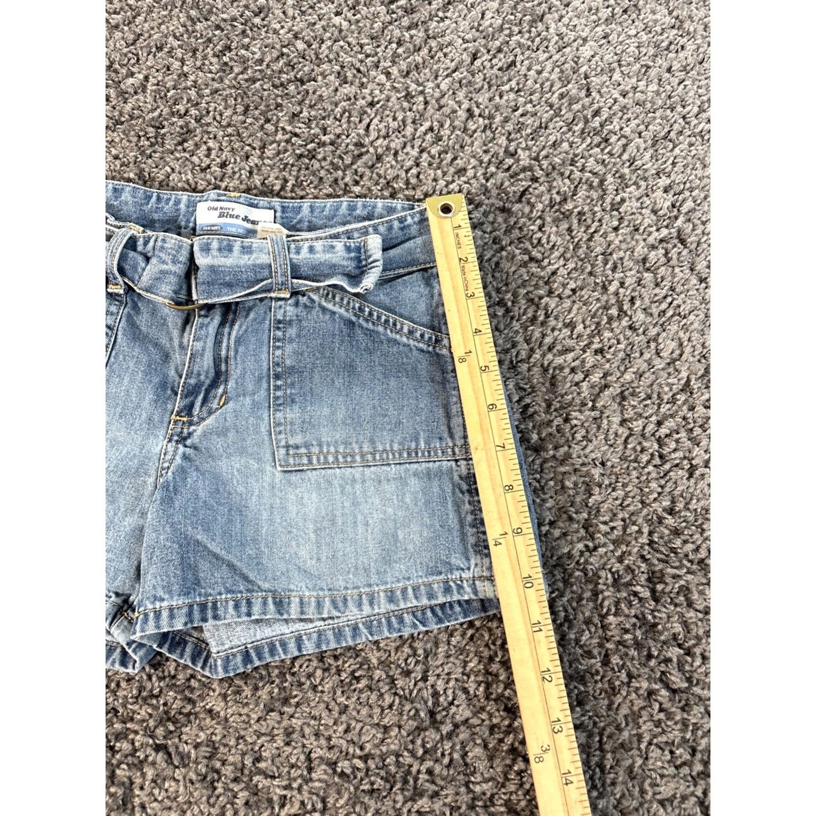 American Eagle Outfitters VINTAGE Old Navy Denim Shorts Womens 24 Low Rise Front Pocket Light Wash 3 in Inseam 100% Cotton Casual Size 42" / US 20 - 2 Thumbnail