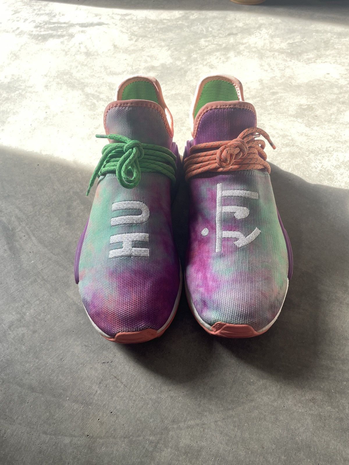 Adidas × Pharrell Adidas x Humanrace Holi NMD Size US 9.5 / EU 42-43 - 3 Thumbnail