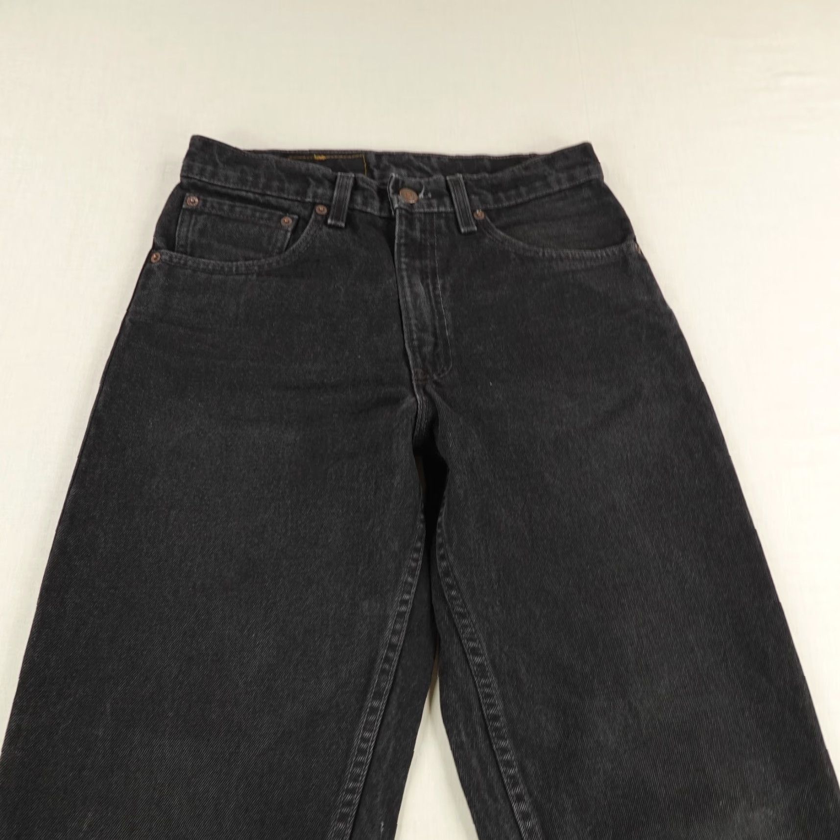Levi's VINTAGE Levi's Jeans Mens 31x32 Denim 550 Relaxed Tapered Fit 90s Black Leather Label 550 Mens 90s Denim Jeans Size US 28 / EU 44 - 2 Thumbnail