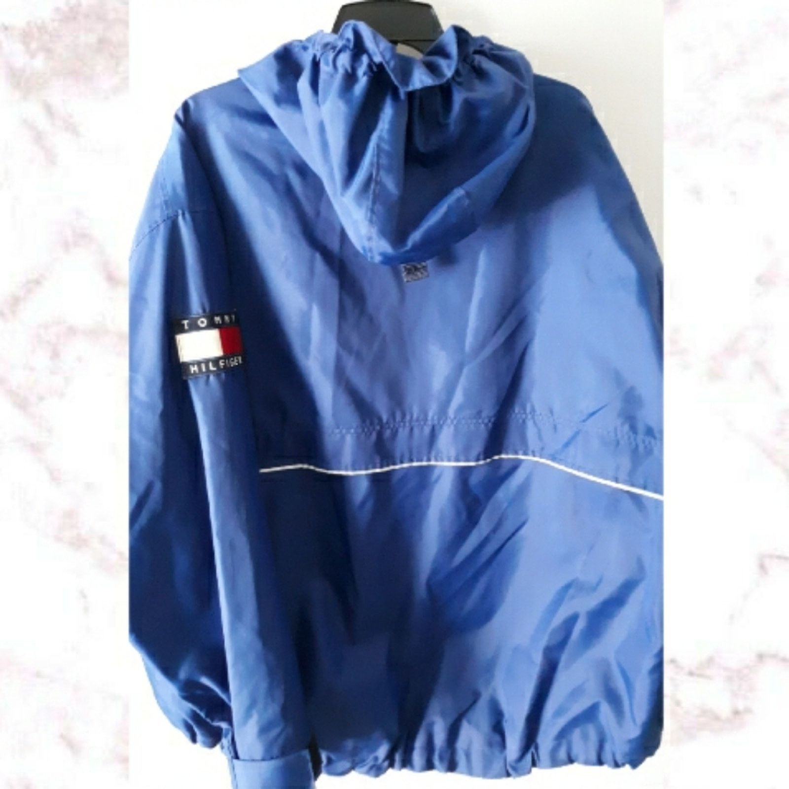 Tommy Hilfiger VTG Y2K Tommy Hilfiger Nylon Jacket Size US XL / EU 56 / 4 - 6 Thumbnail