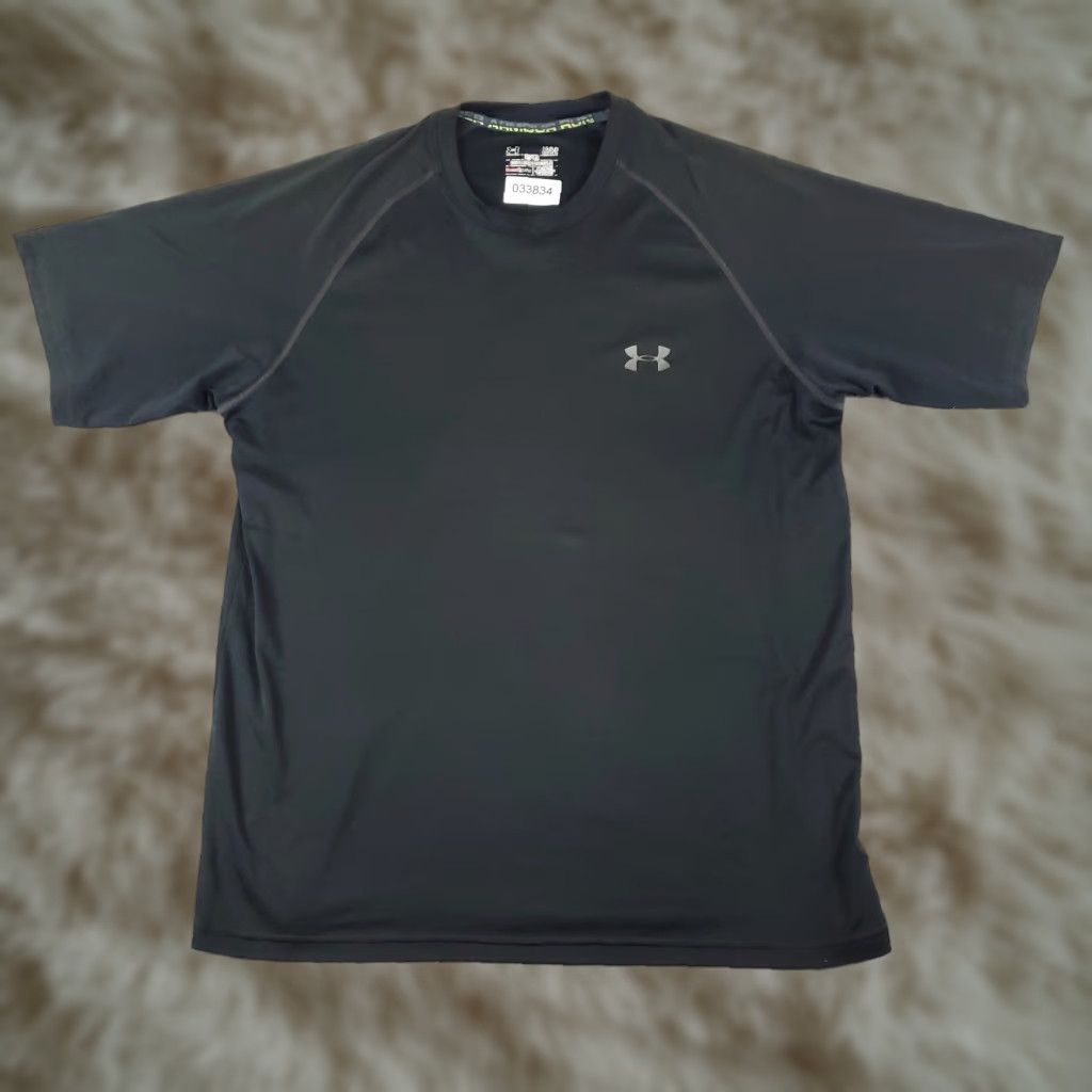Under Armour Under Armour T Shirt Mens Large Black Active Work Out Short Sleeve Logo - (Stained) Size US L / EU 52-54 / 3 - 1 Thumbnail