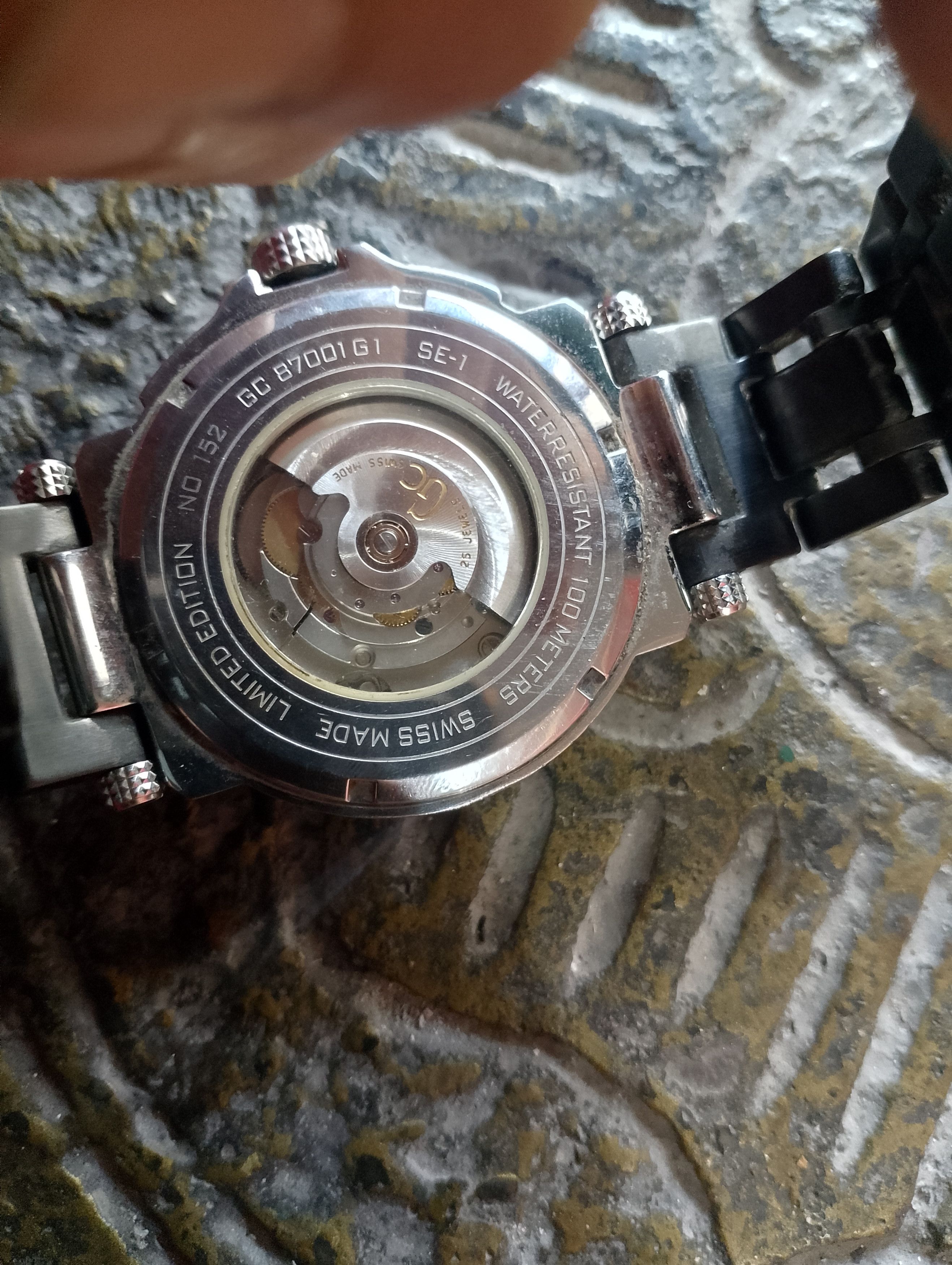 Guess Guess 87001 Limited Edition Automatic Size 38 - 2 Thumbnail