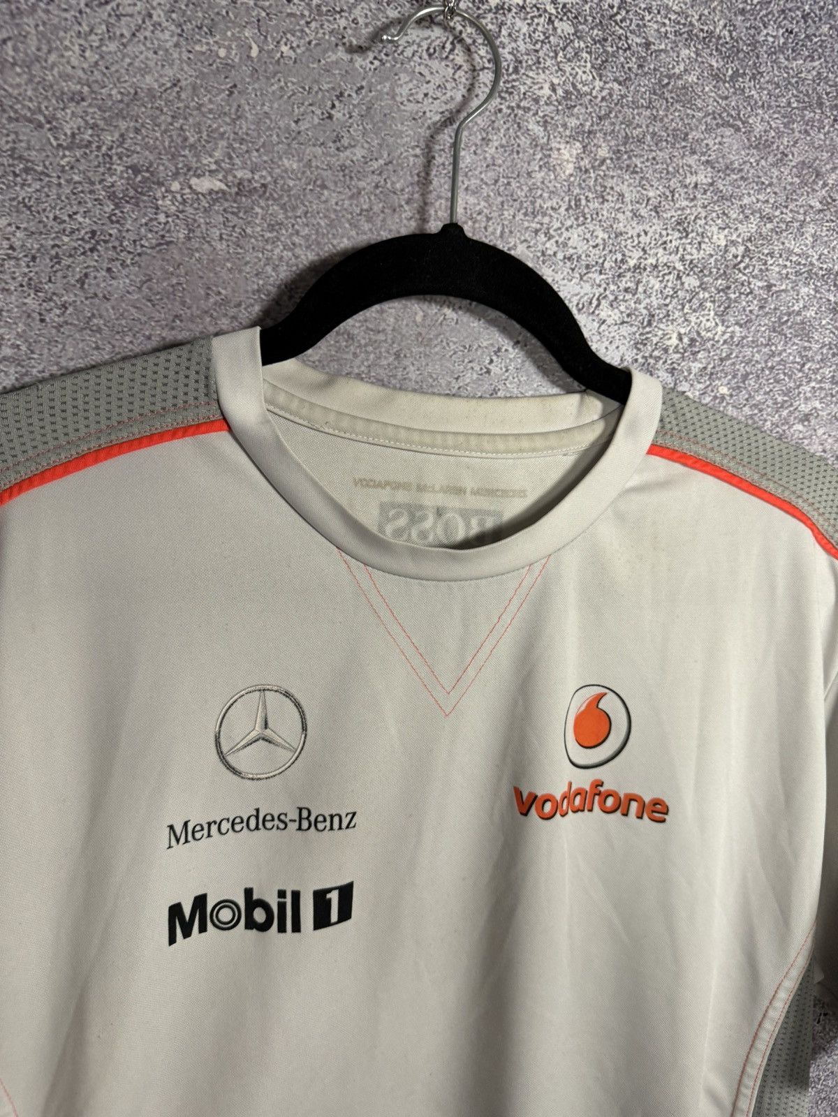 Hugo Boss × Mercedes-Benz × Vintage Vintage Mercedes Benz Vodafone Racing Team Jersey Size US L / EU 52-54 / 3 - 9 Thumbnail