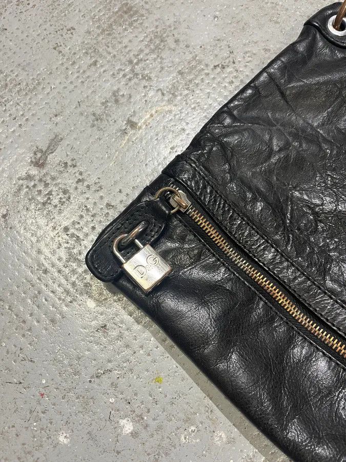 Dolce & Gabbana × Vintage 2000s Dolce & Gabbana Padlock Black Leather Shoulder Bag Size ONE SIZE - 2 Thumbnail