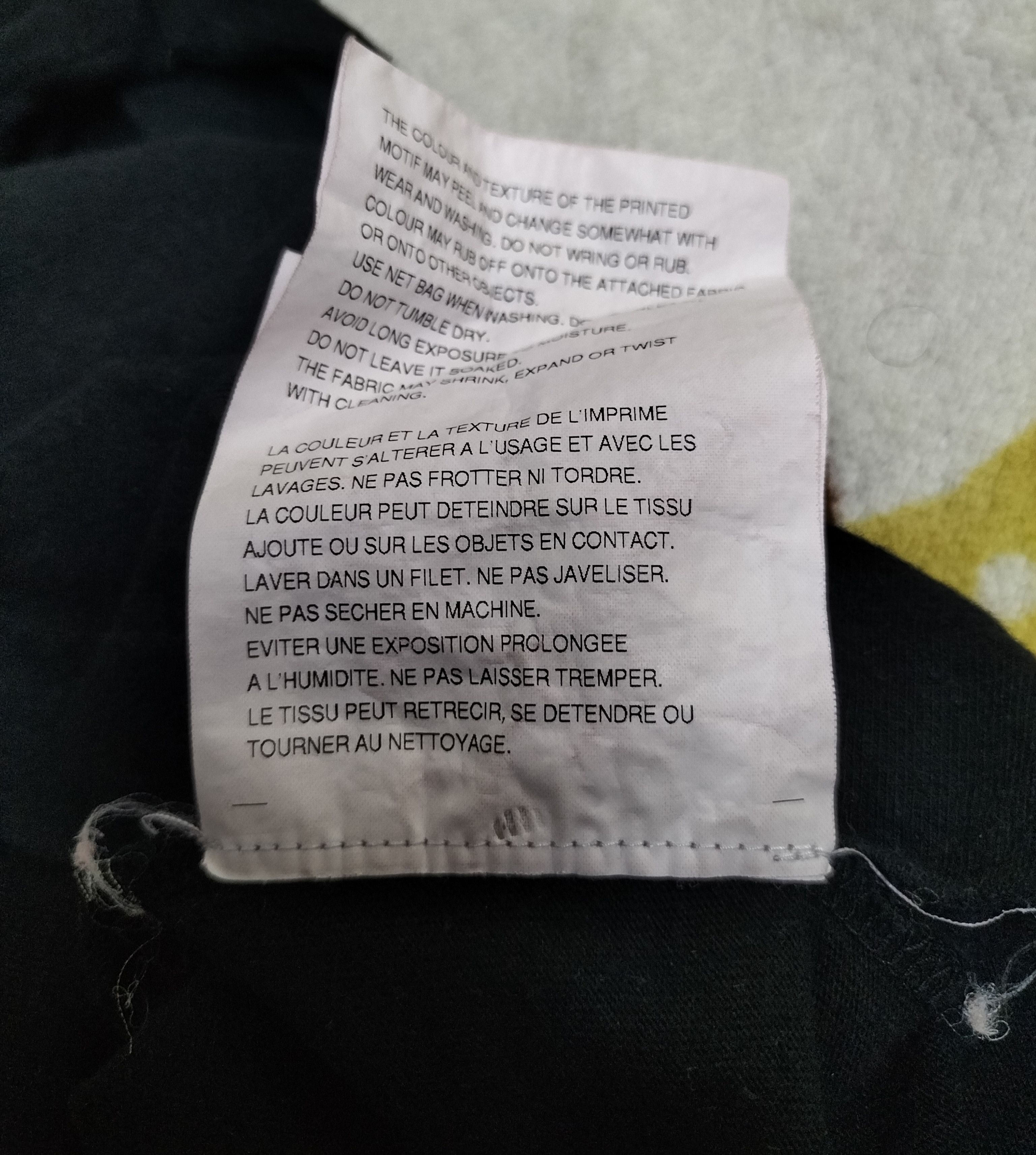 Comme des Garcons Comme Des garcons play black text tshirt Size US L / EU 52-54 / 3 - 9 Thumbnail