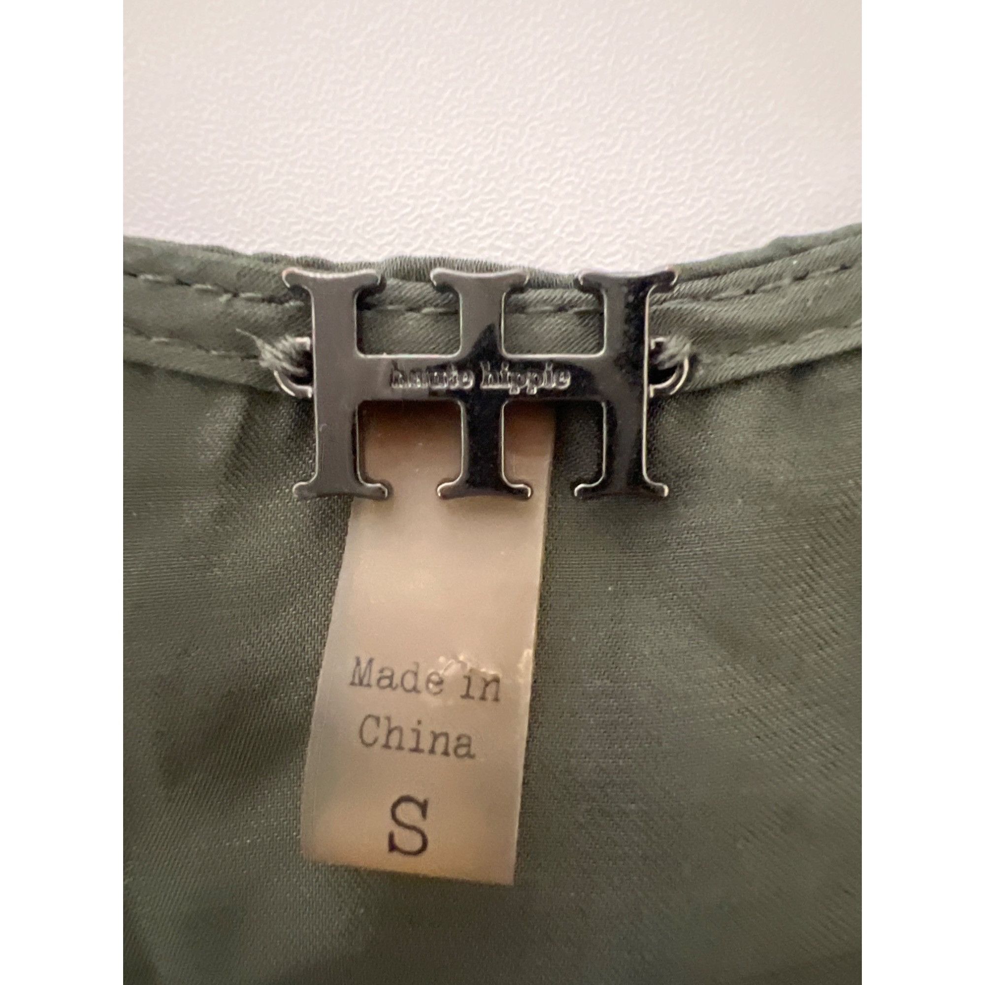 Haute Hippie Haute Hippie Getaway Snap-Front Satin Camisole Size S / US 4 / IT 40 - 7 Thumbnail