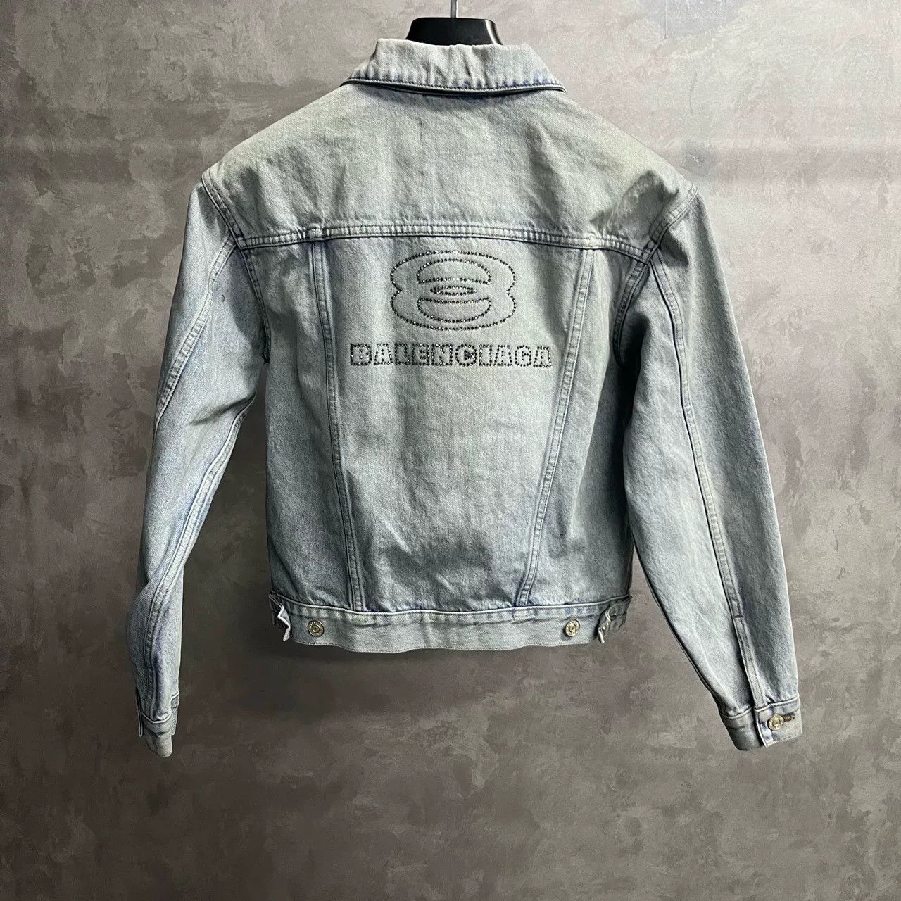 Balenciaga Balenciaga Blue Rhinestone Logo Denim Jacket Size XS / US 0-2 / IT 36-38 - 1 Thumbnail
