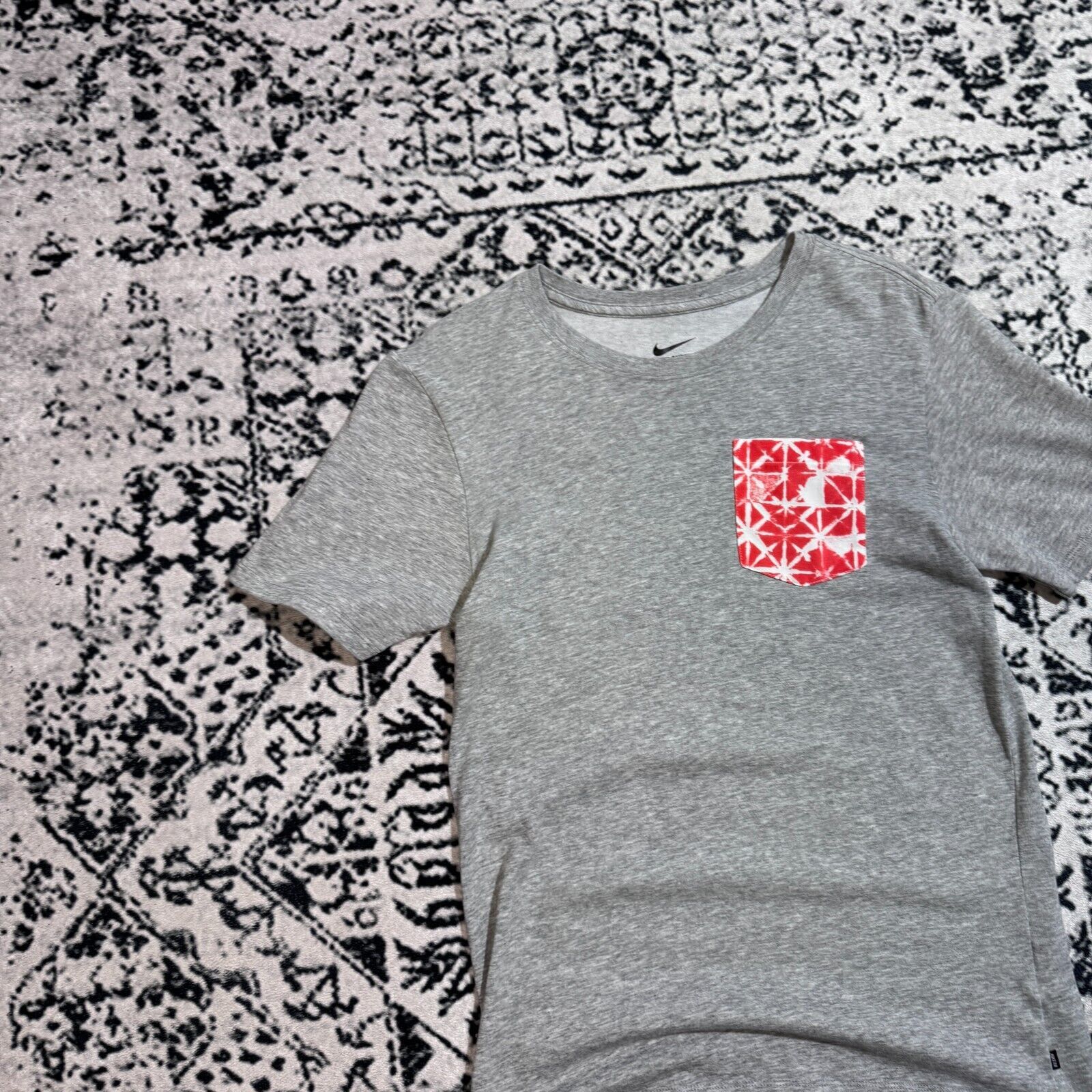 Nike × Vintage Vintage Nike Gray Cotton T-Shirt Size S Y2k 90s Pocket Tee Size US S / EU 44-46 / 1 - 4 Thumbnail