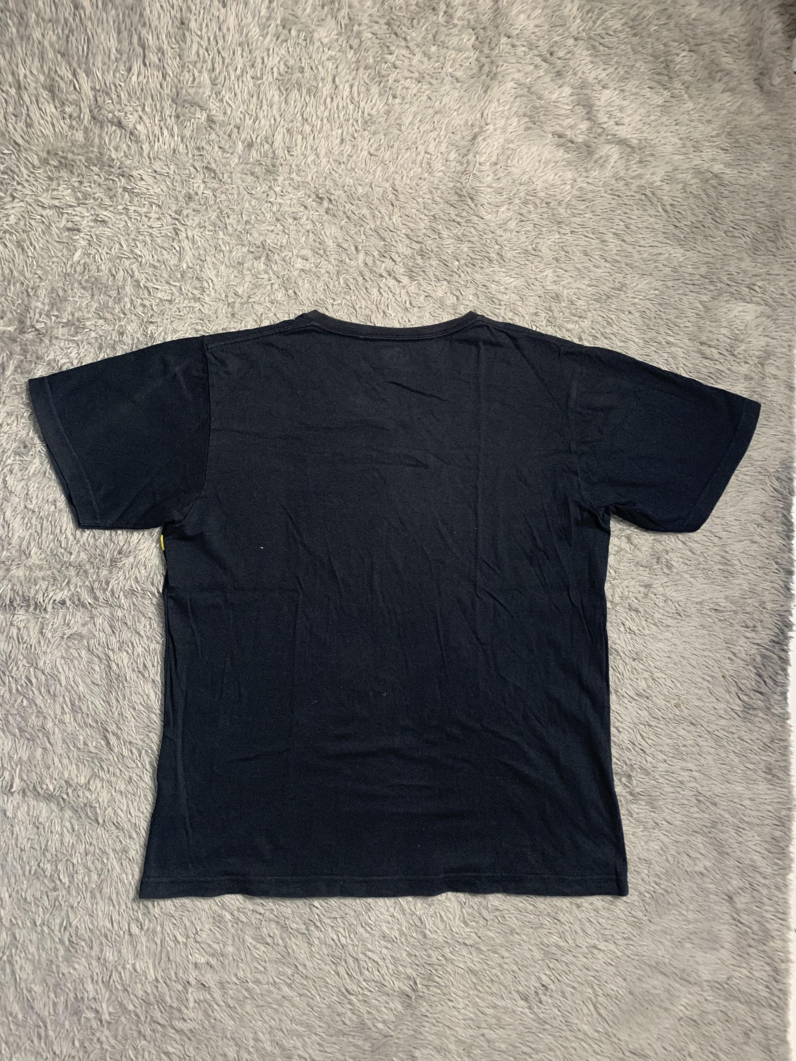 Vintage Nirvana Smiley Logo t-shirt Uniqlo Size US L / EU 52-54 / 3 - 8 Thumbnail
