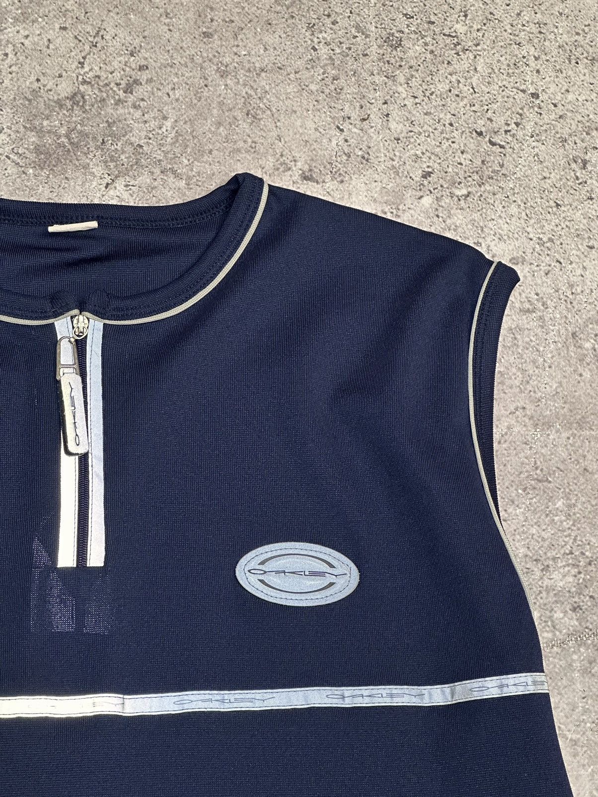 Oakley Oakley tech Y2K half zip tee rare futuristic style Size US S / EU 44-46 / 1 - 3 Thumbnail
