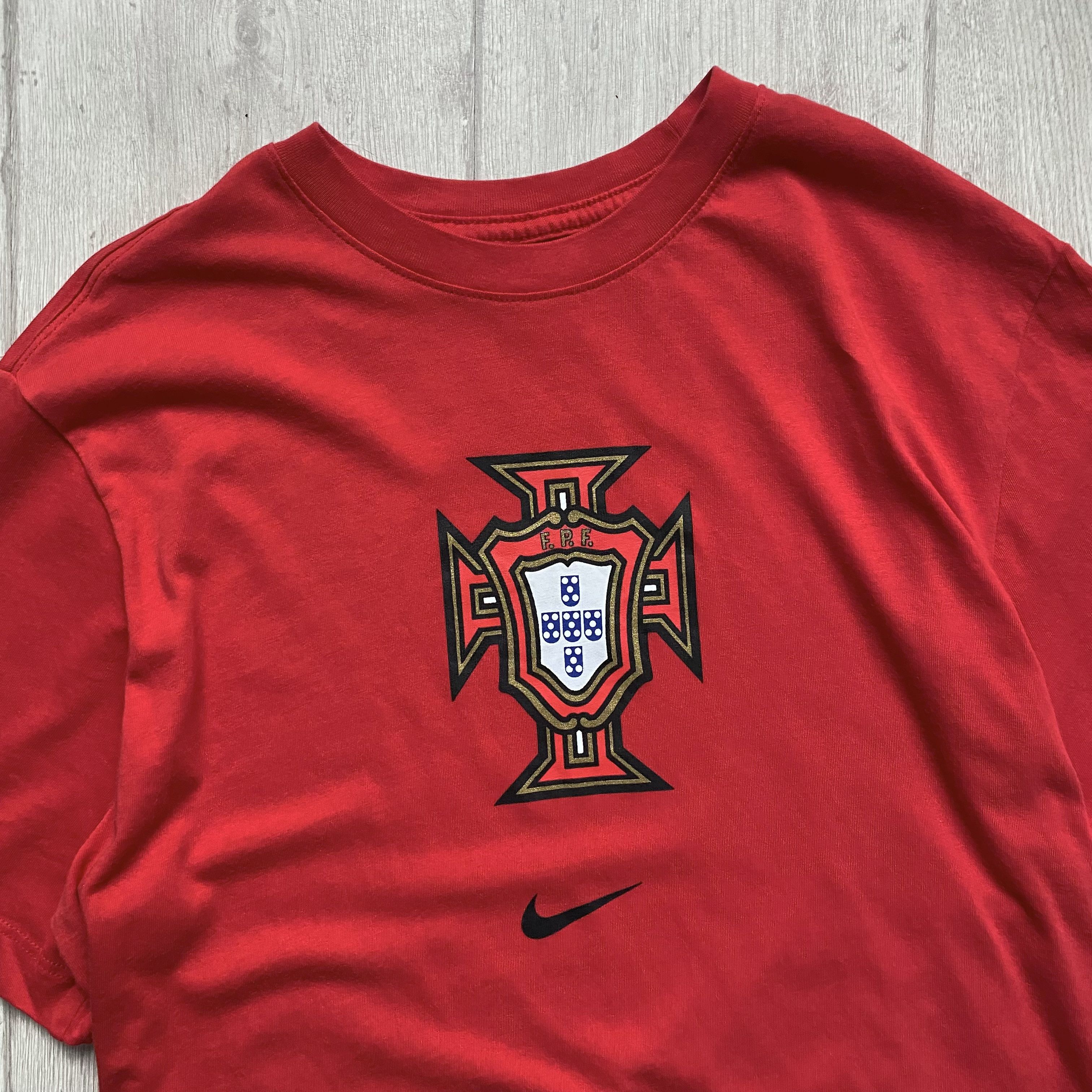 Nike Vintage Nike Portugal tee Cristiano Ronaldo Football Swoosh Size US M / EU 48-50 / 2 - 3 Thumbnail