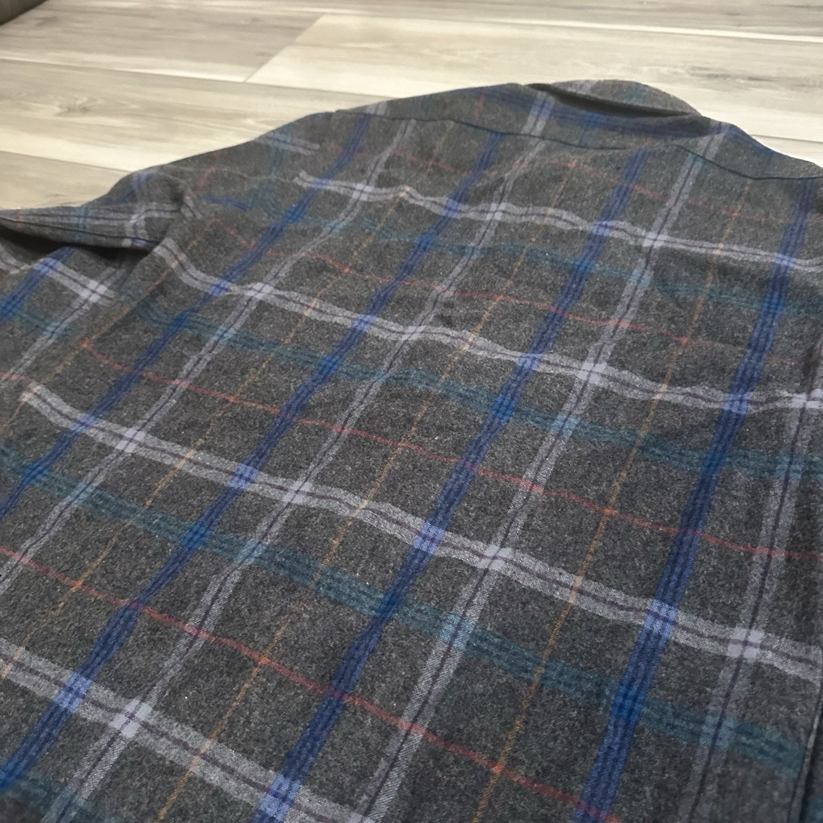 Pendleton VTG 80s Pendleton Wool Trail Shirt Grey Plaid Elbow Patch Size US M / EU 48-50 / 2 - 4 Thumbnail