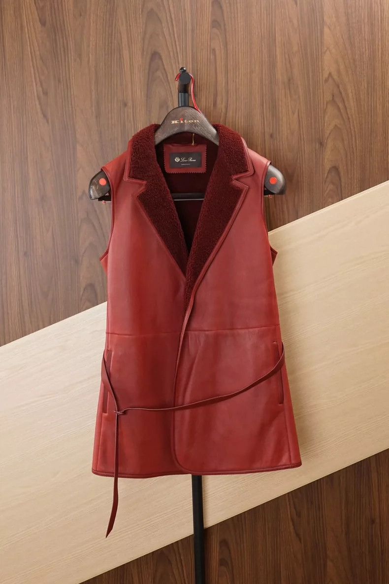 Loro Piana LORO PIANA Women's autumn and winter sheep fur coat very s Size M / US 6-8 / IT 42-44 - 1 Thumbnail