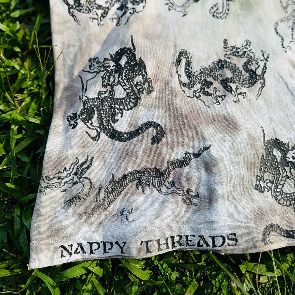 Vintage Vintage 90s Nappy Threads art fullprint dragon tie-dye tees Size US L / EU 52-54 / 3 - 3 Thumbnail