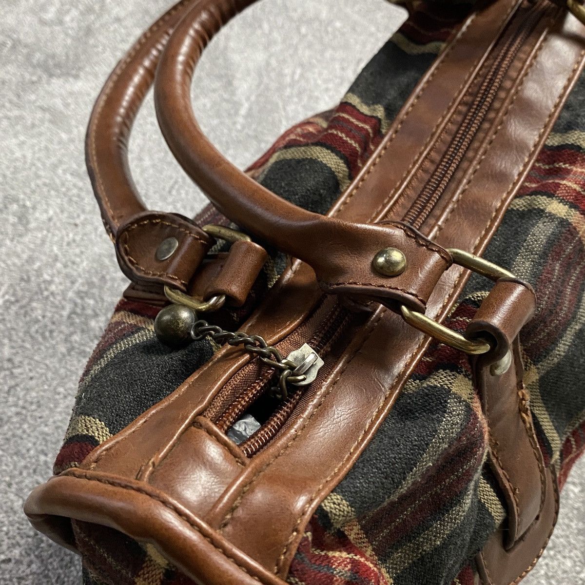 Japanese Brand 2000s Plaid Pattern Leather Trim Handbag Size ONE SIZE - 4 Thumbnail