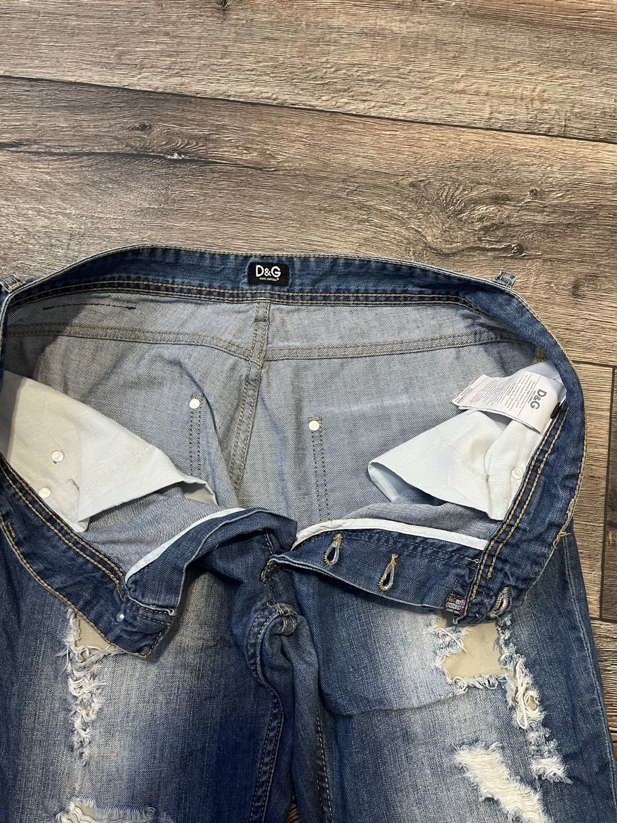 Dolce & Gabbana Vintage Dolce & Gabbana Men’s Blue Ripped Jeans Size 34 Size US 34 / EU 50 - 10 Thumbnail
