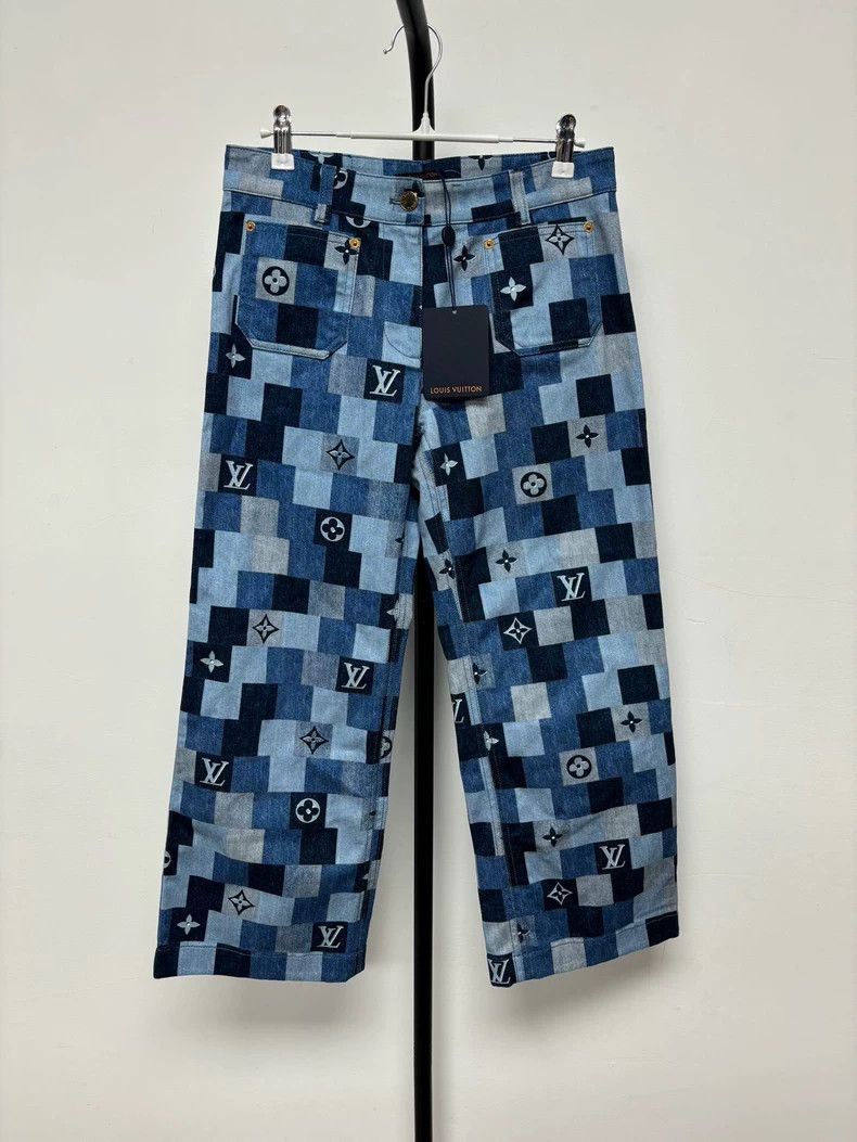 Louis Vuitton Full-print color-block square silhouette tro