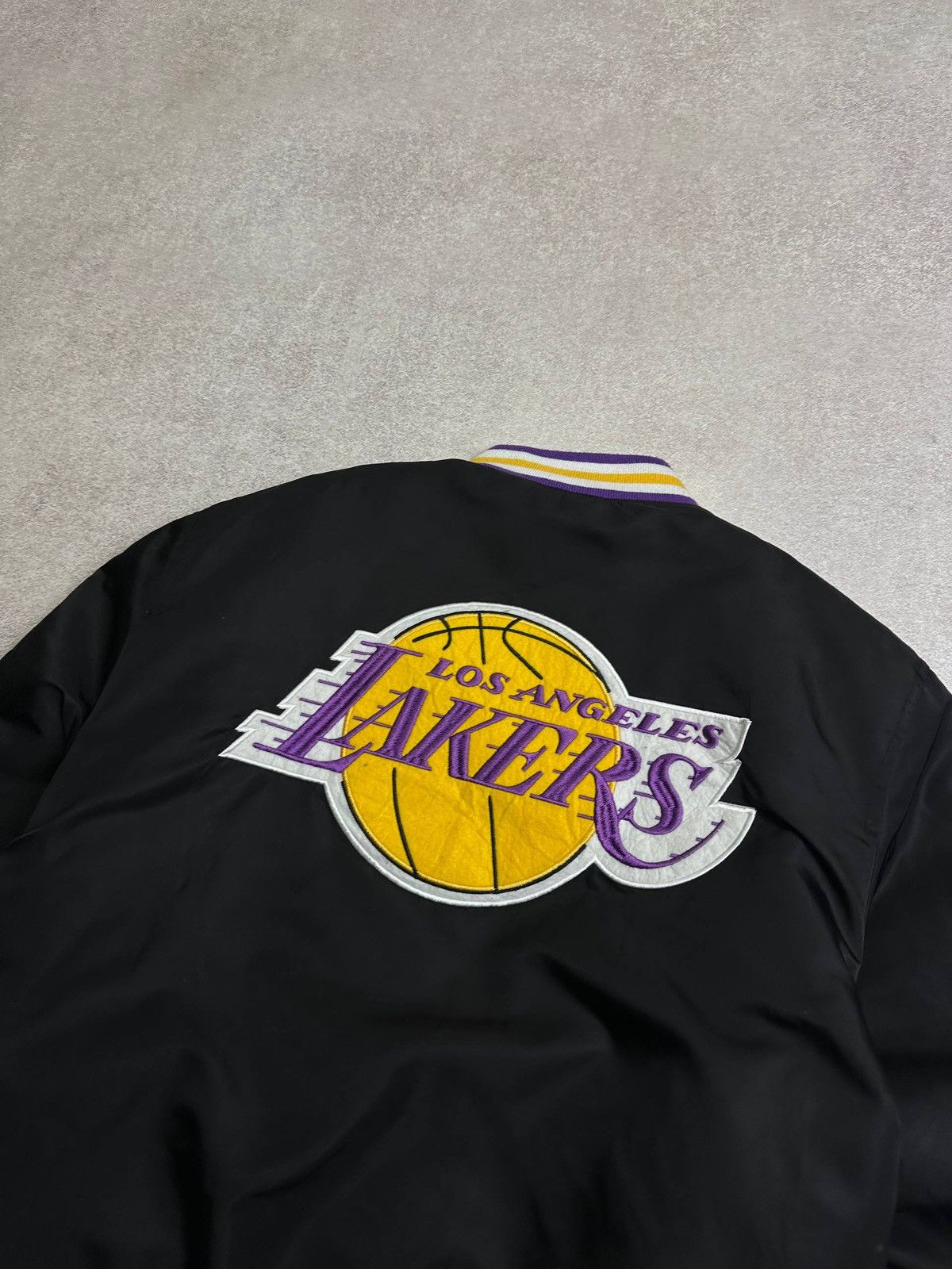 NBA Vintage NBA Lakers James Le Bron Bomber Jacket M Size US M / EU 48-50 / 2 - 4 Thumbnail