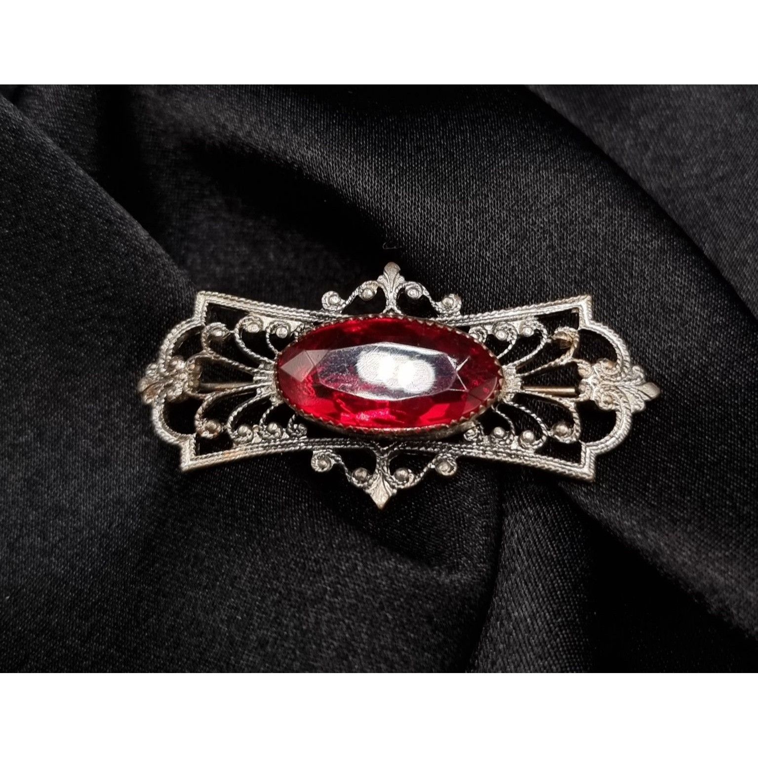 Vintage Vintage 1990's Silver-Tone Brooch With Red Oval Gemstone Size ONE SIZE - 2 Thumbnail