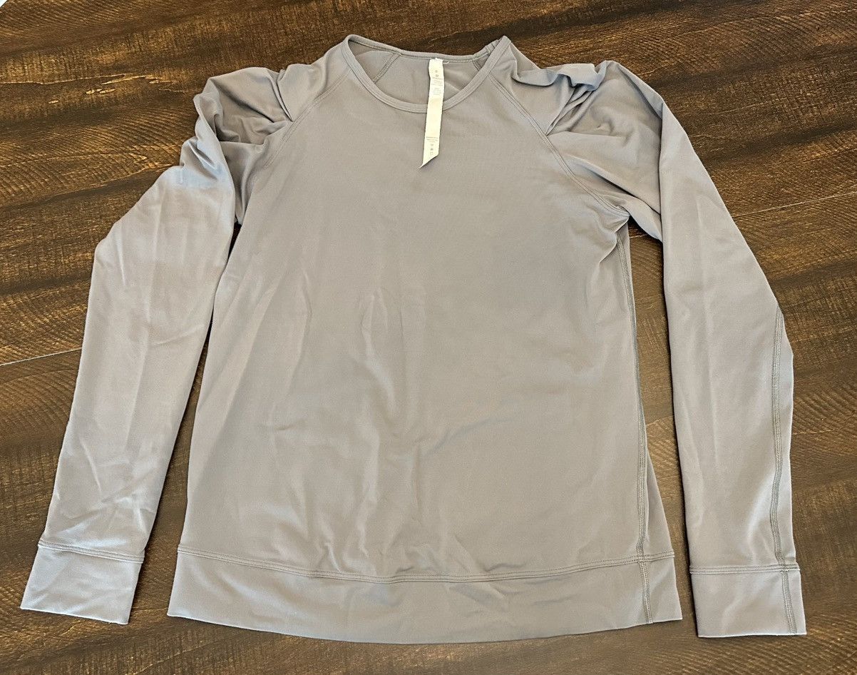 Lululemon Lululemon Long Sleeve Puffed Shoulders Shirt-Size 8 Size M / US 6-8 / IT 42-44 - 1 Thumbnail