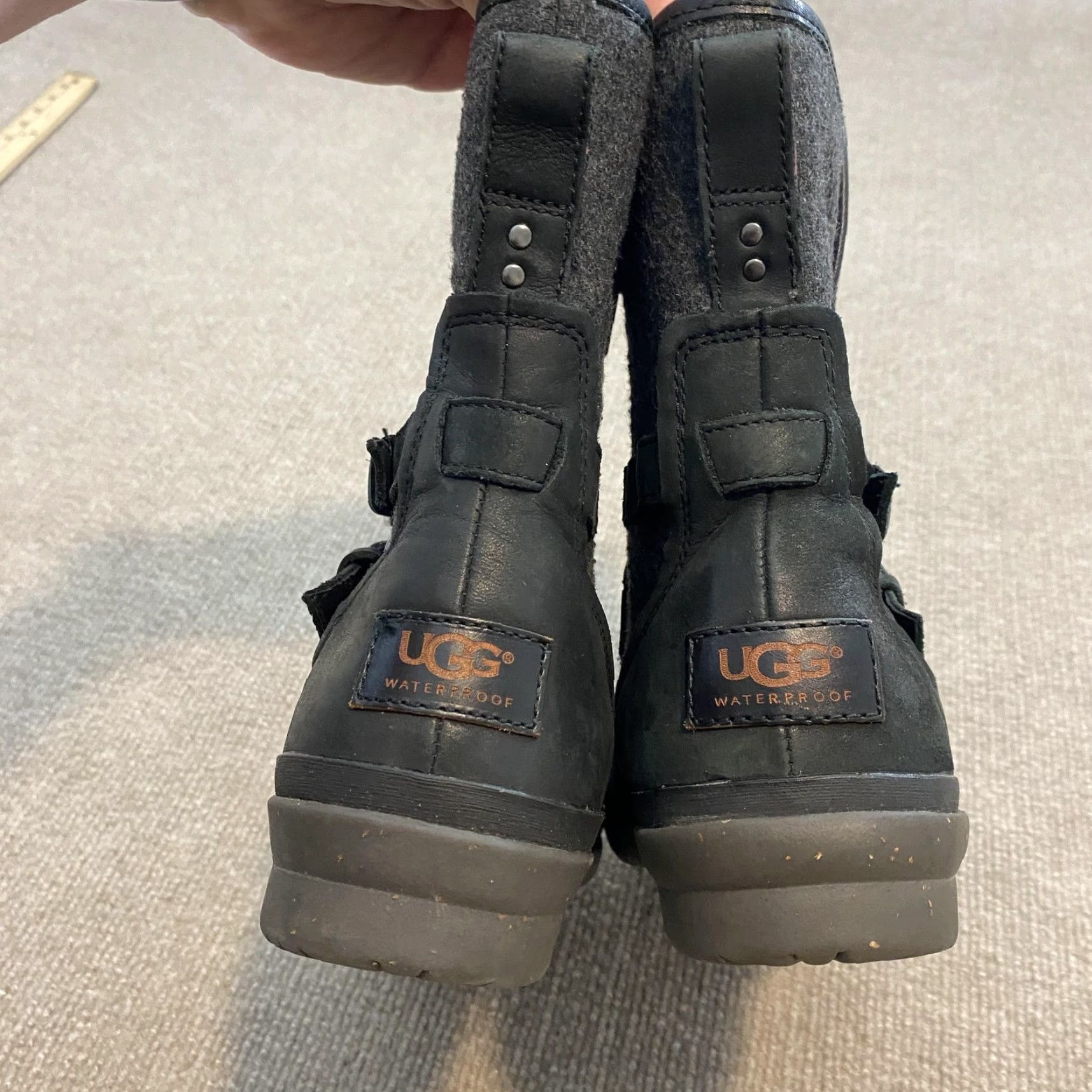 Ugg UGG Boots Womens Size 10 Black Leather Shearling Mid Calf Waterproof Zip Buckle Boots Size US 10 / IT 40 - 7 Thumbnail