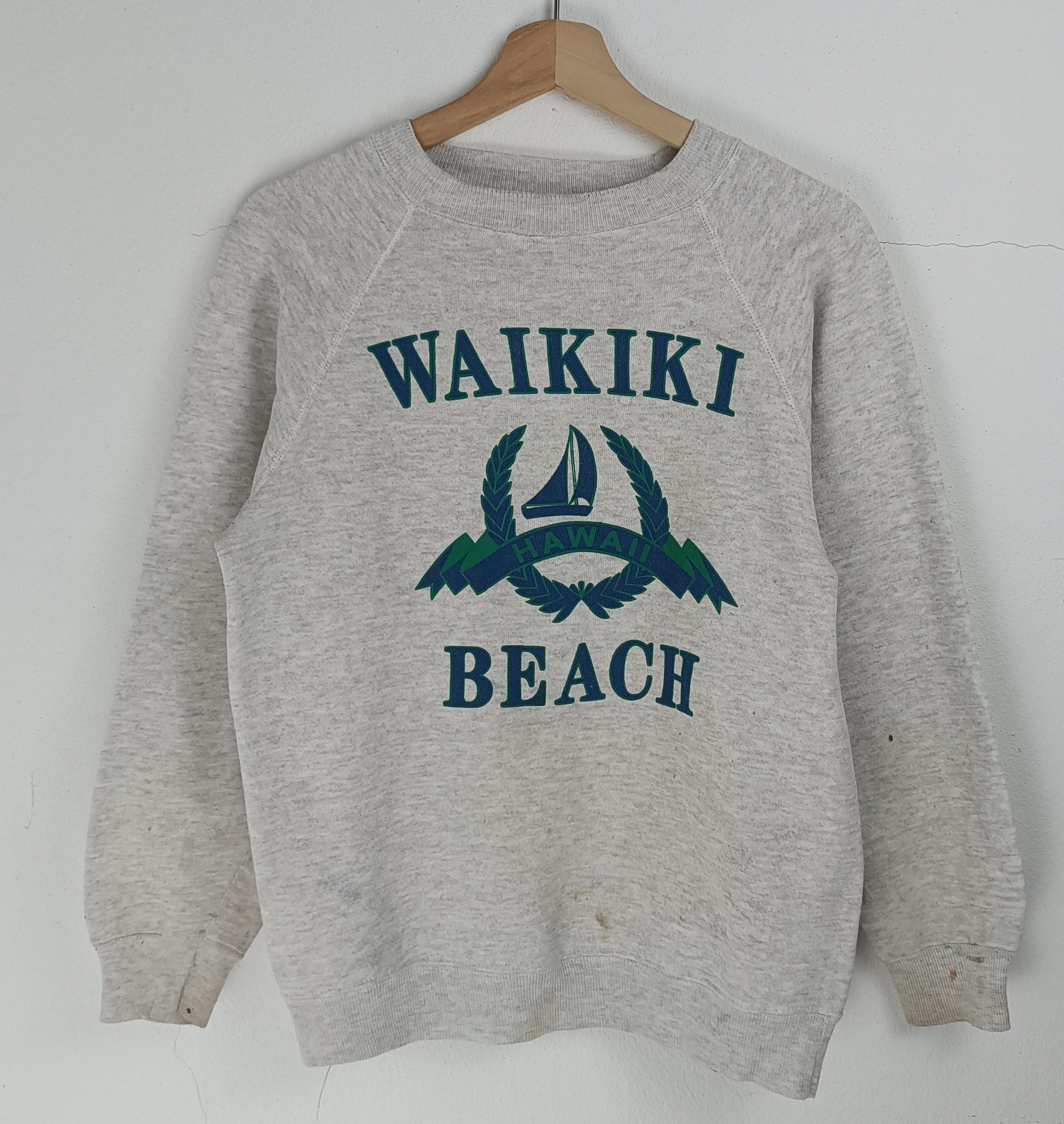 Other THRASHED FADED VINTAGE EARLY 90'S WAIKIKI BEACH SWEATSHIRTS Size US S / EU 44-46 / 1 - 3 Thumbnail