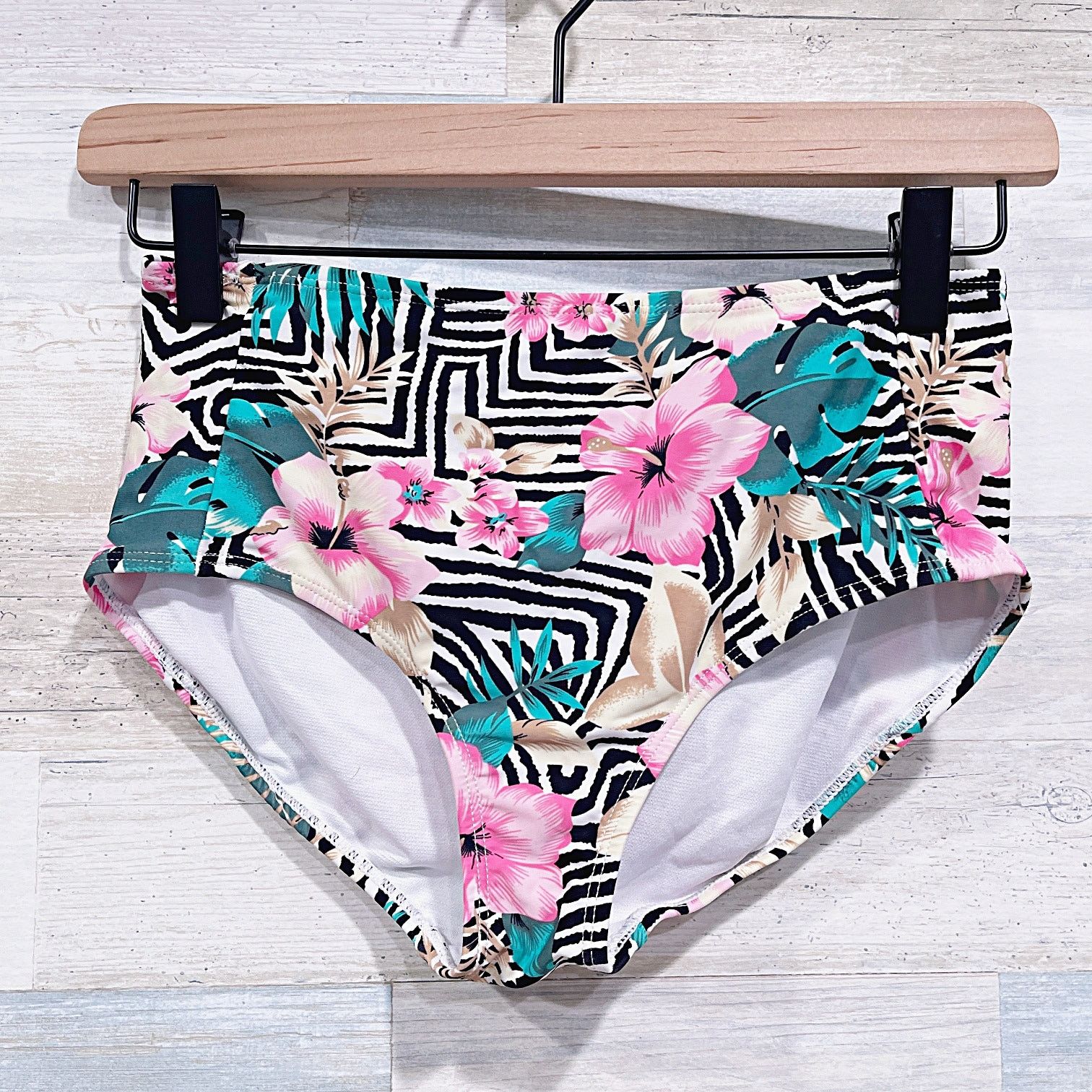 Boohoo BooHoo Swim Tropical Floral High Waist Bikini Bottom US 2 Size XS / US 0-2 / IT 36-38 - 1 Thumbnail