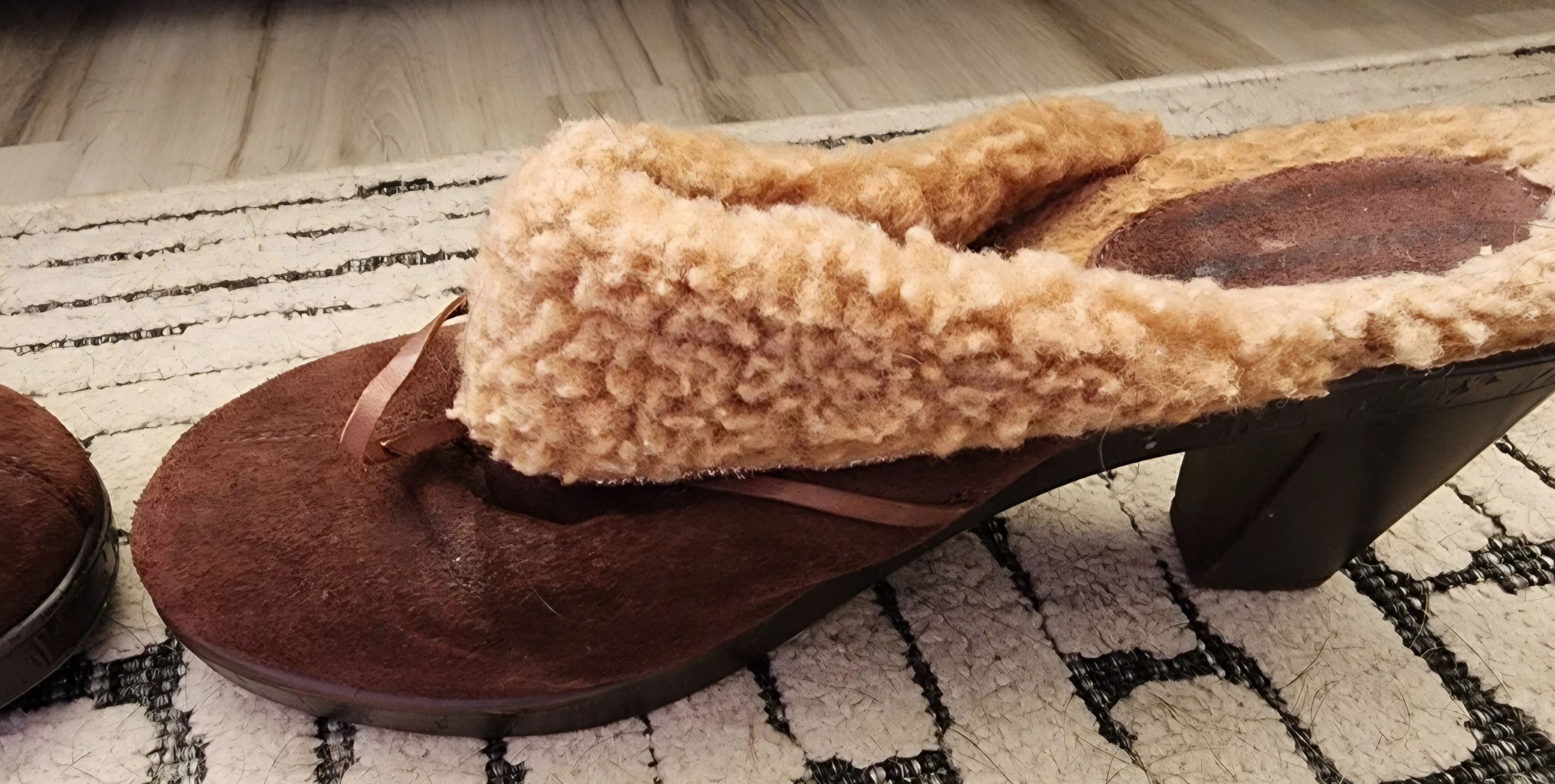 Ugg Earth Spirit Bella Brown Bow Clog Fur Leather Shoes 8.5 2.5" Size US 8.5 / IT 38.5 - 6 Thumbnail