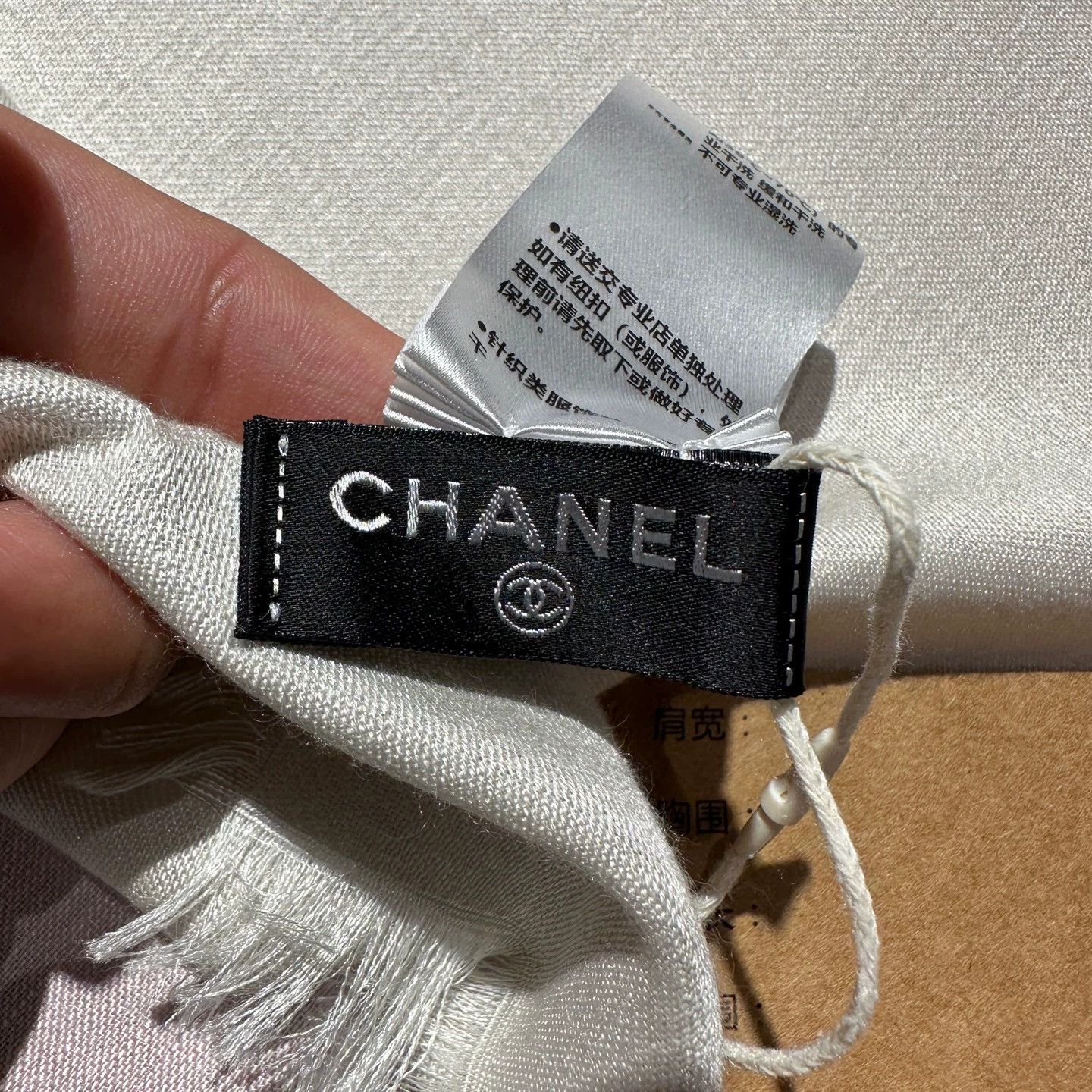 Chanel Chanel 26P Lightweight Gradient Logo Cashmere Silk Scarf Size ONE SIZE - 3 Thumbnail