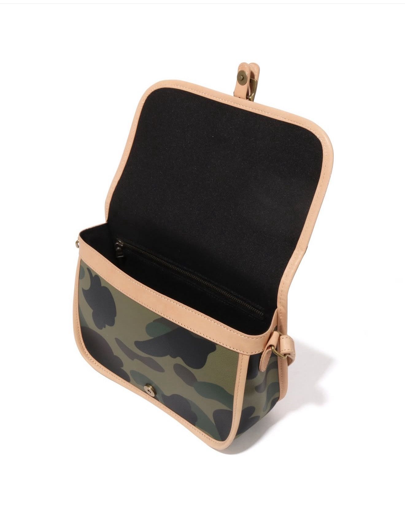 Bape Bape 1st Camo Shoulder Bag Size ONE SIZE - 5 Thumbnail
