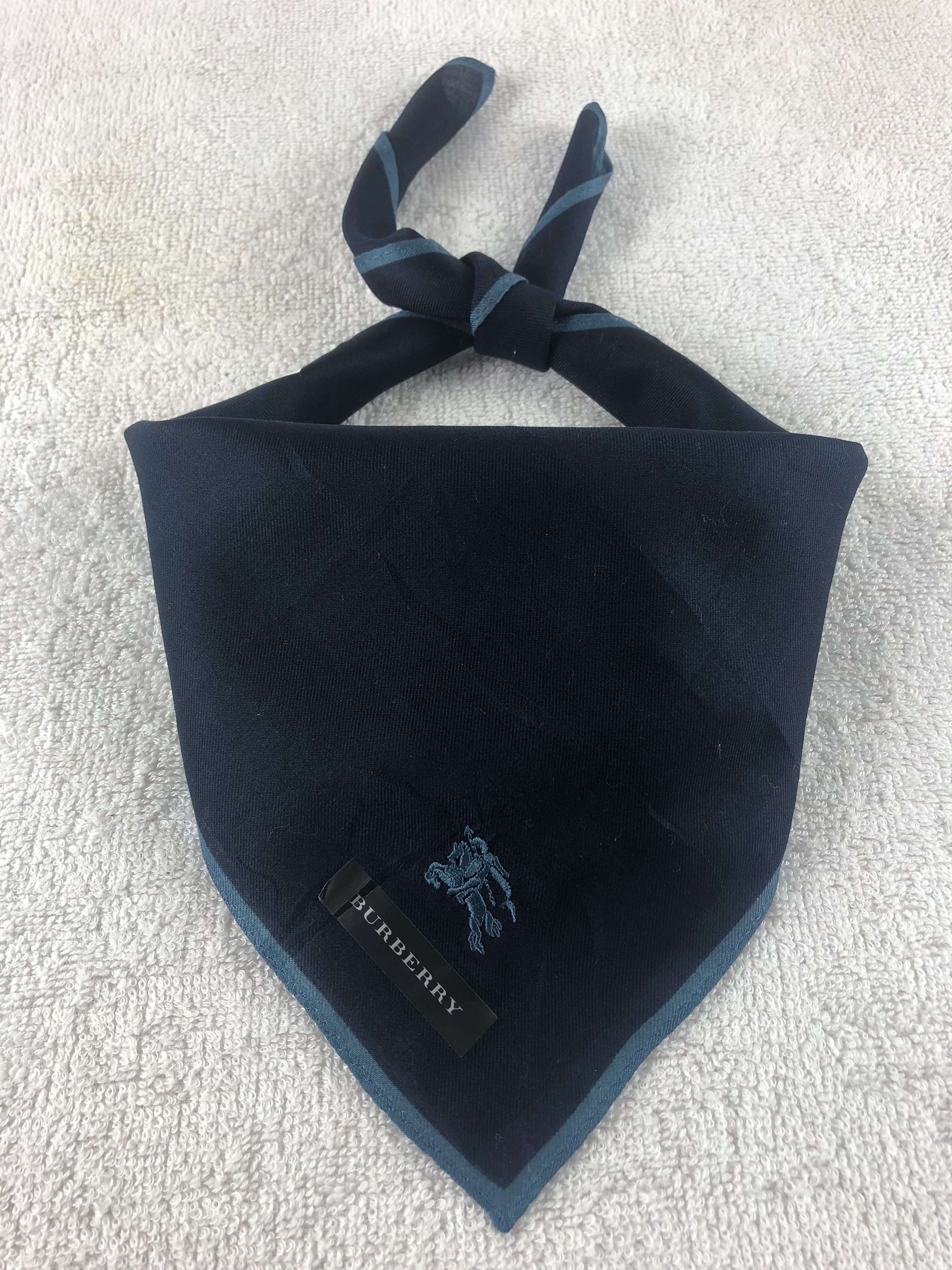 Burberry Burberry Handkerchief / Bandana / Neckerchief Size ONE SIZE - 1 Thumbnail
