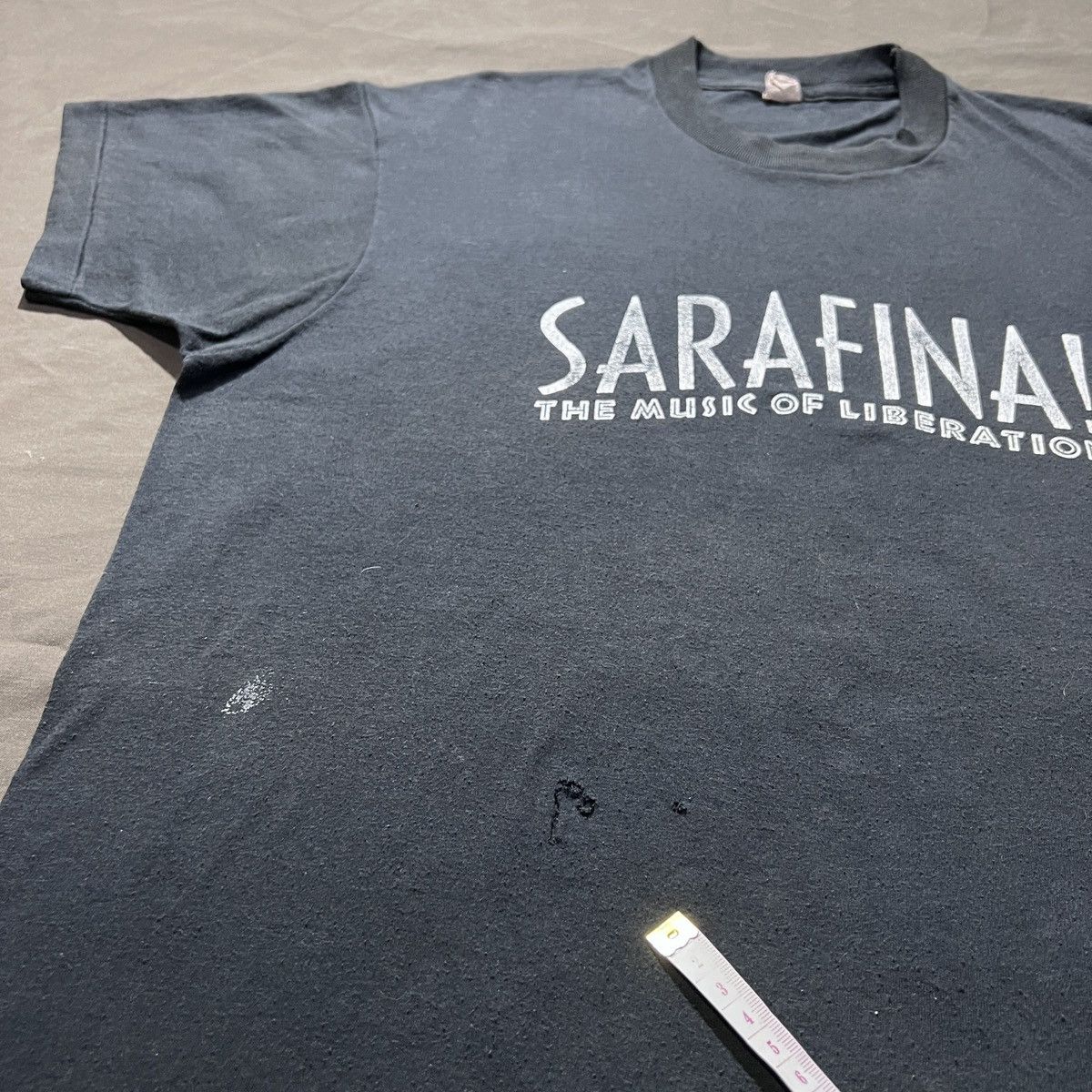 Vintage Vintage 80s SARAFINA MUSIC OF LIBERATION Black History Tee Size US XL / EU 56 / 4 - 4 Thumbnail