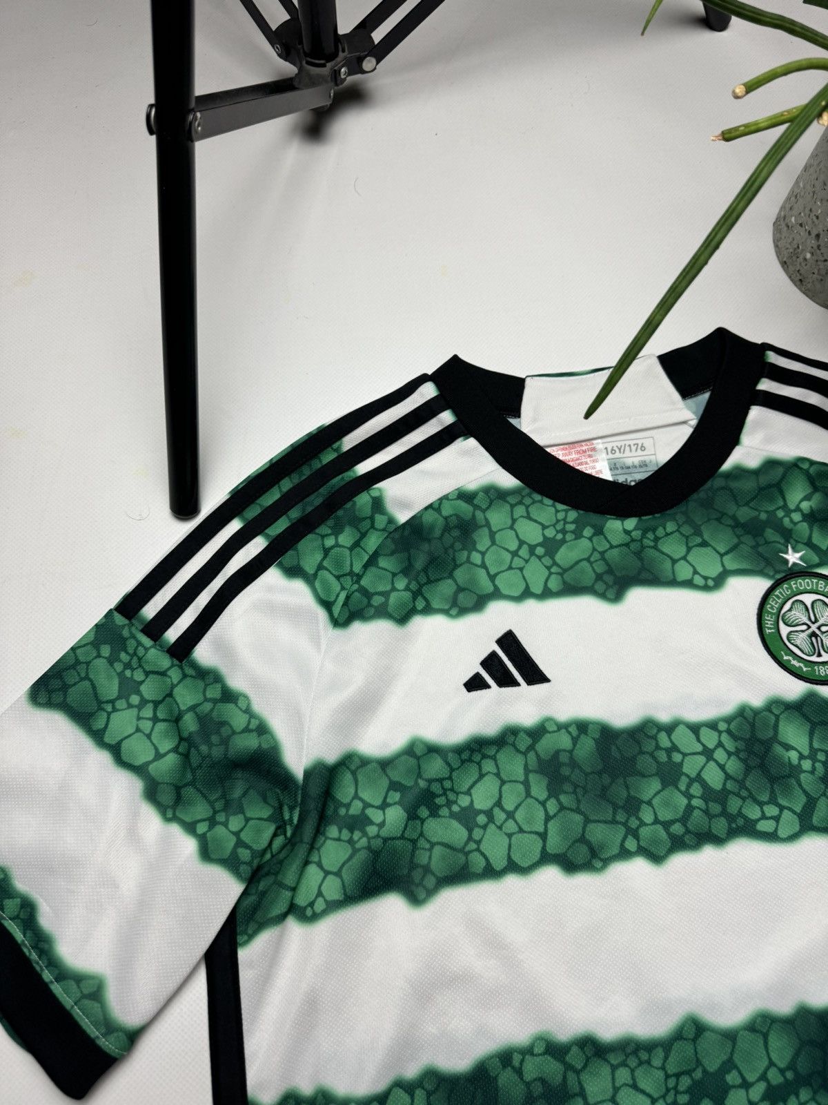Adidas Rare Adidas Celtic 2023 soccer jersey y2k Size US S / EU 44-46 / 1 - 6 Thumbnail
