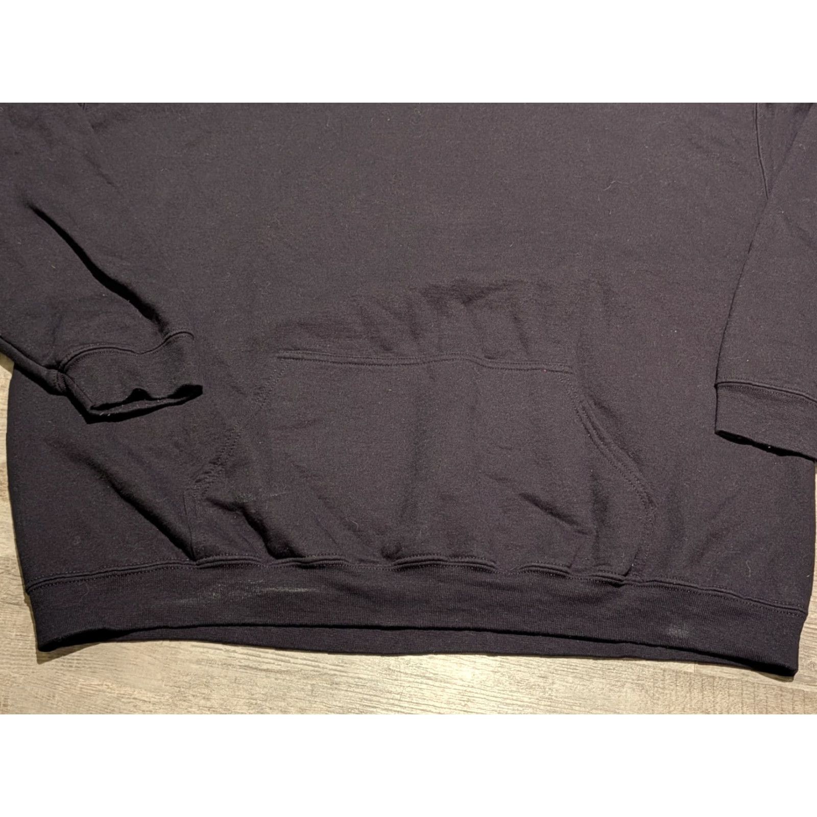 Gildan Gildan Heavy Blend Godsmack Band Hoodie Men’s Black 2XL Graphic Print Hooded Pullover Long Sleeve Regular Fit Size 2XL Size US XXL / EU 58 / 5 - 5 Thumbnail