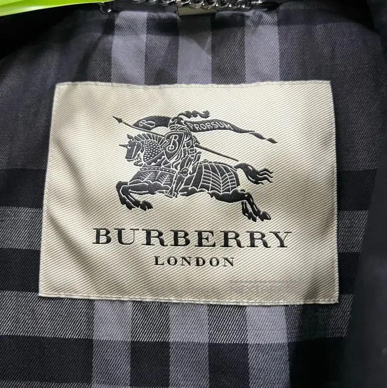 Burberry Burberry Women's Long Black Coat for Spring and Autumn. Size XXS / US 00 / IT 34 - 4 Thumbnail